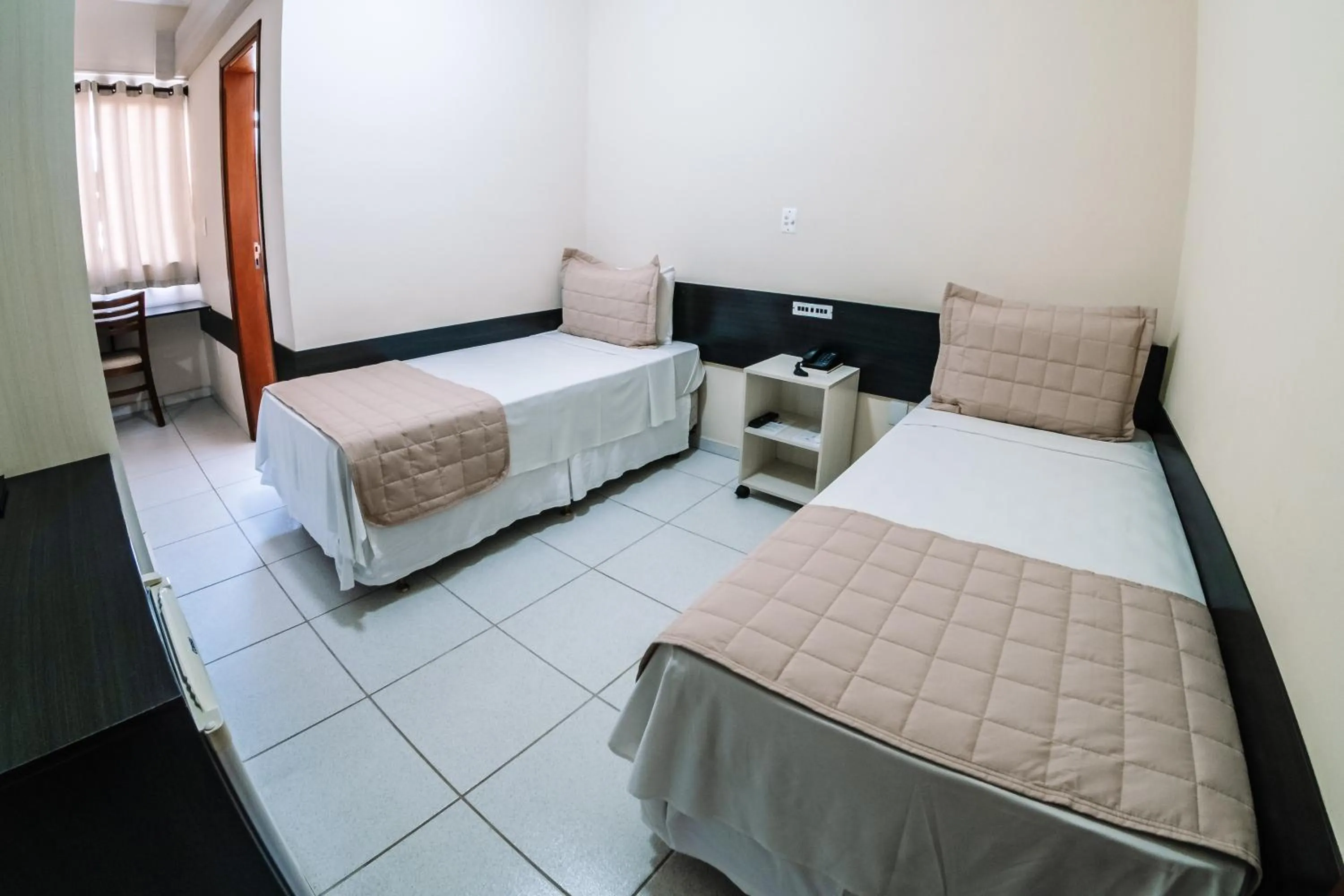 Bedroom, Bed in Ferian Plaza Hotel