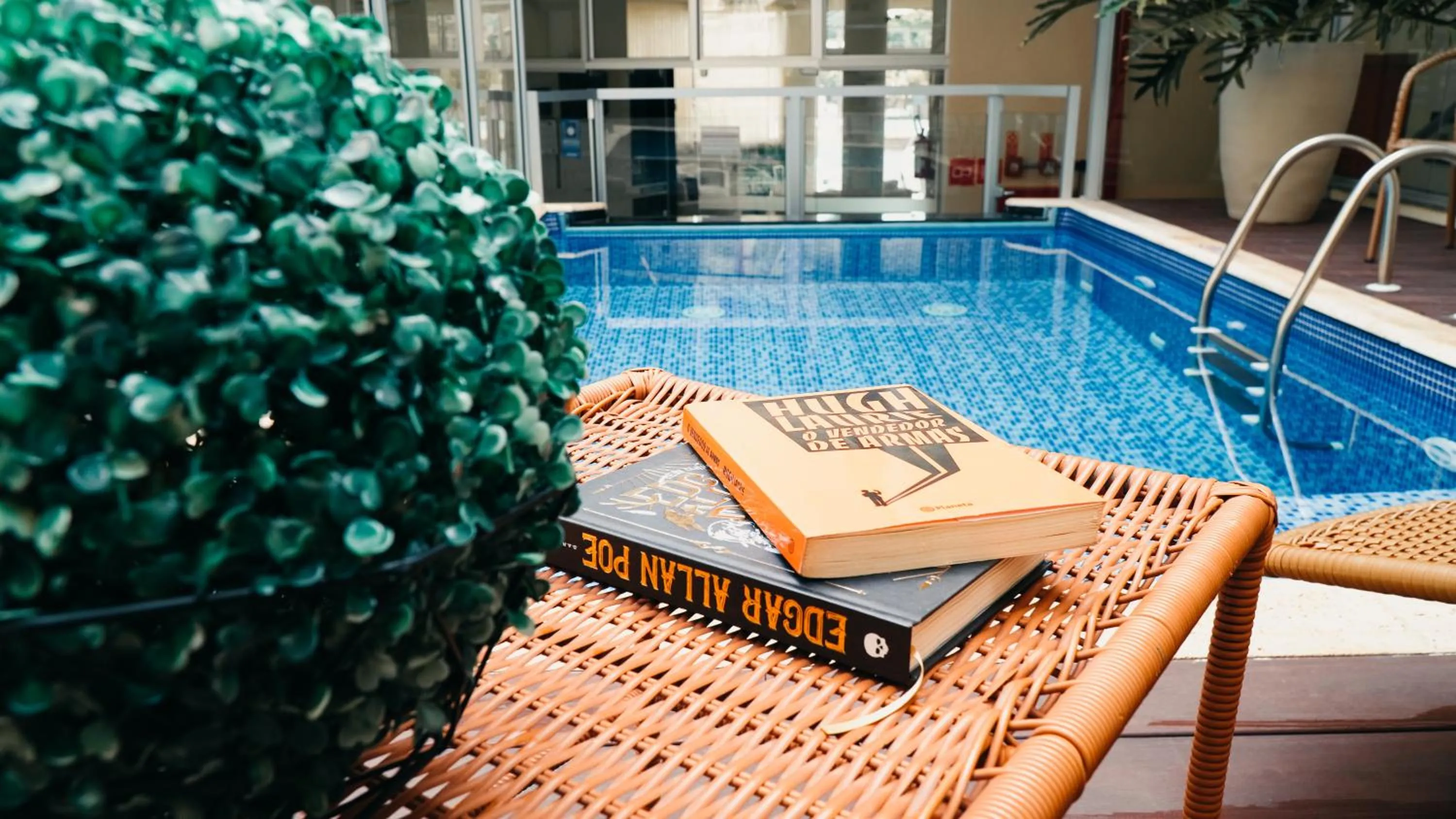 Swimming pool in Ferian Plaza Hotel