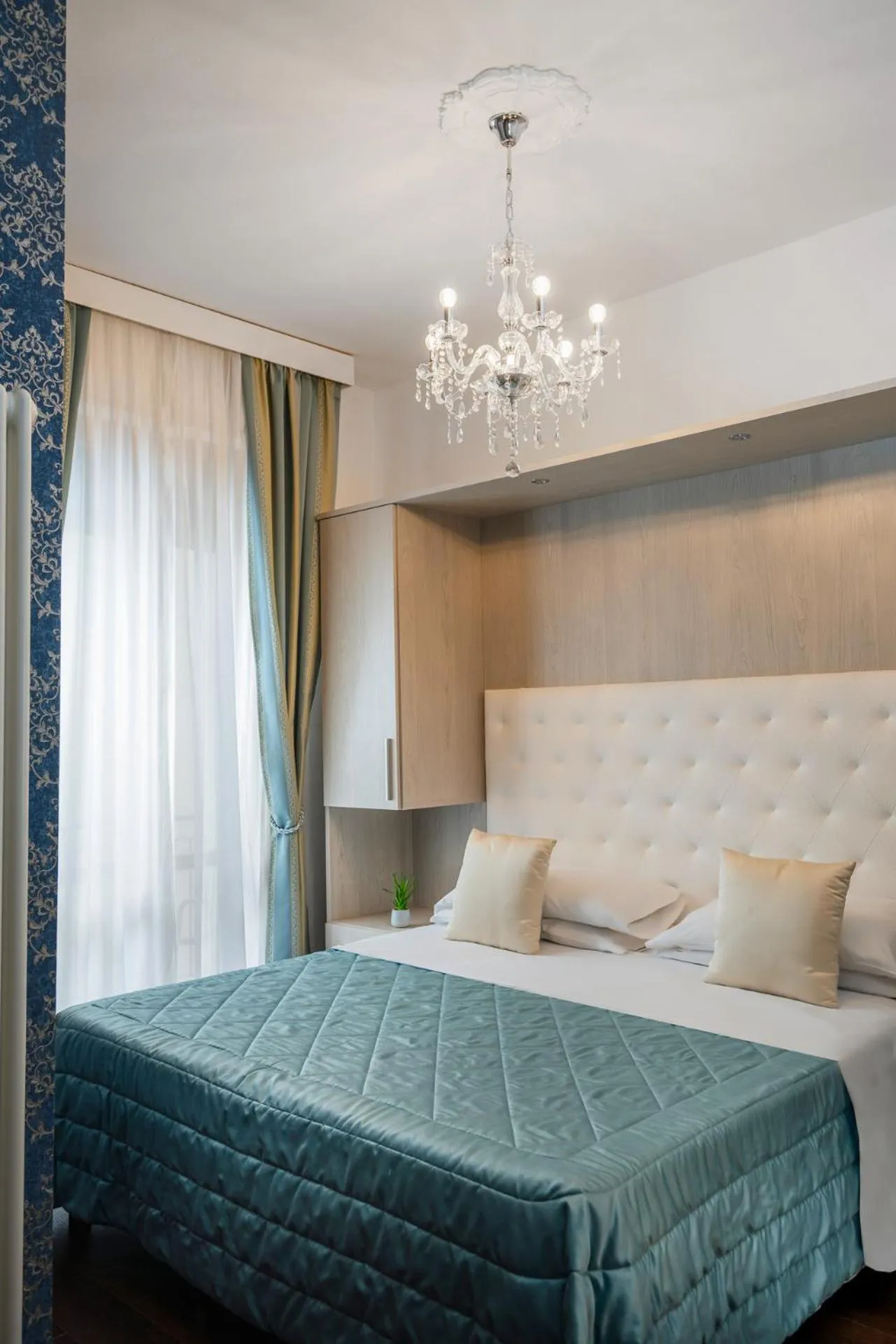 Photo of the whole room, Bed in Hotel Re Enzo