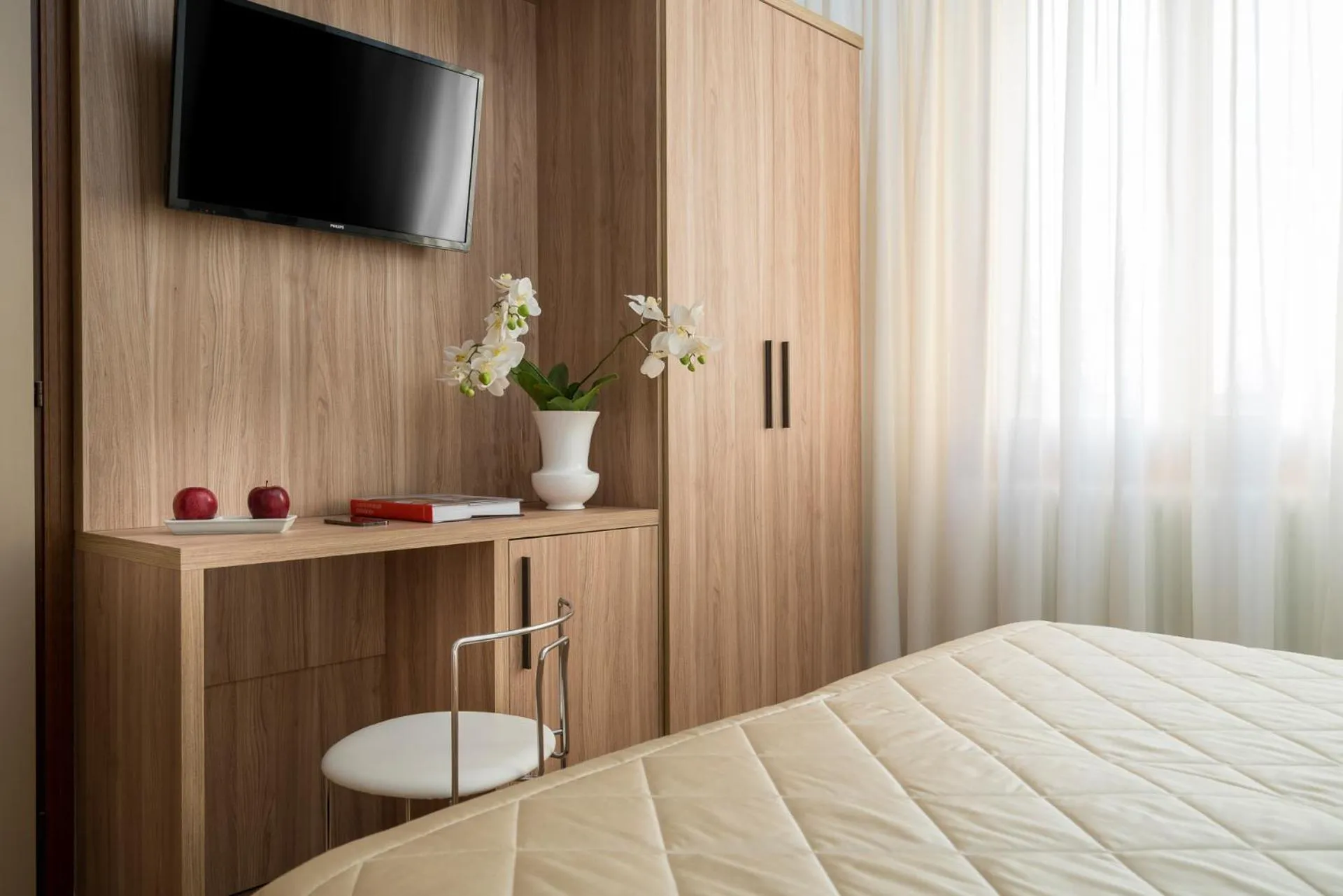 Bedroom, Bed in Hotel Re Enzo