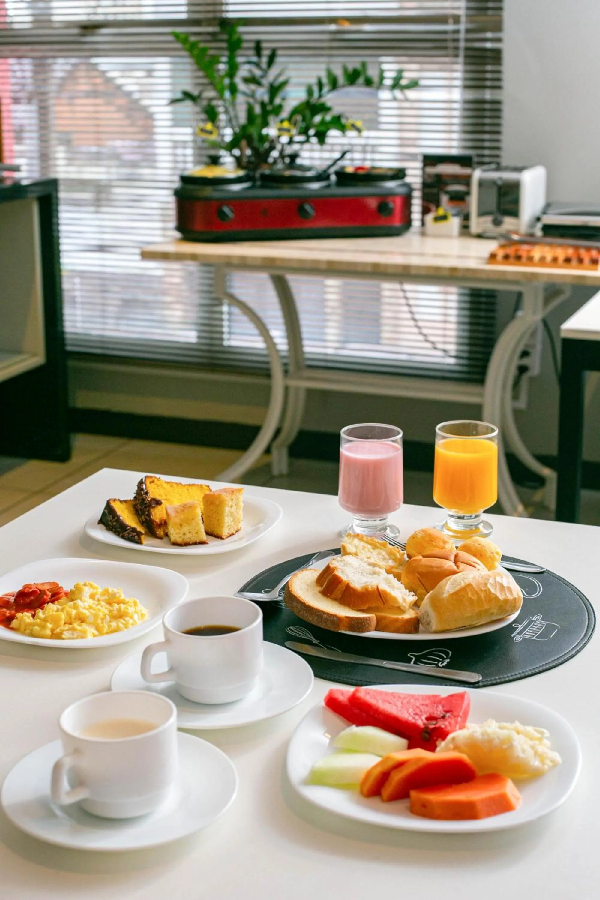 Breakfast in I-Hotel Piracicaba