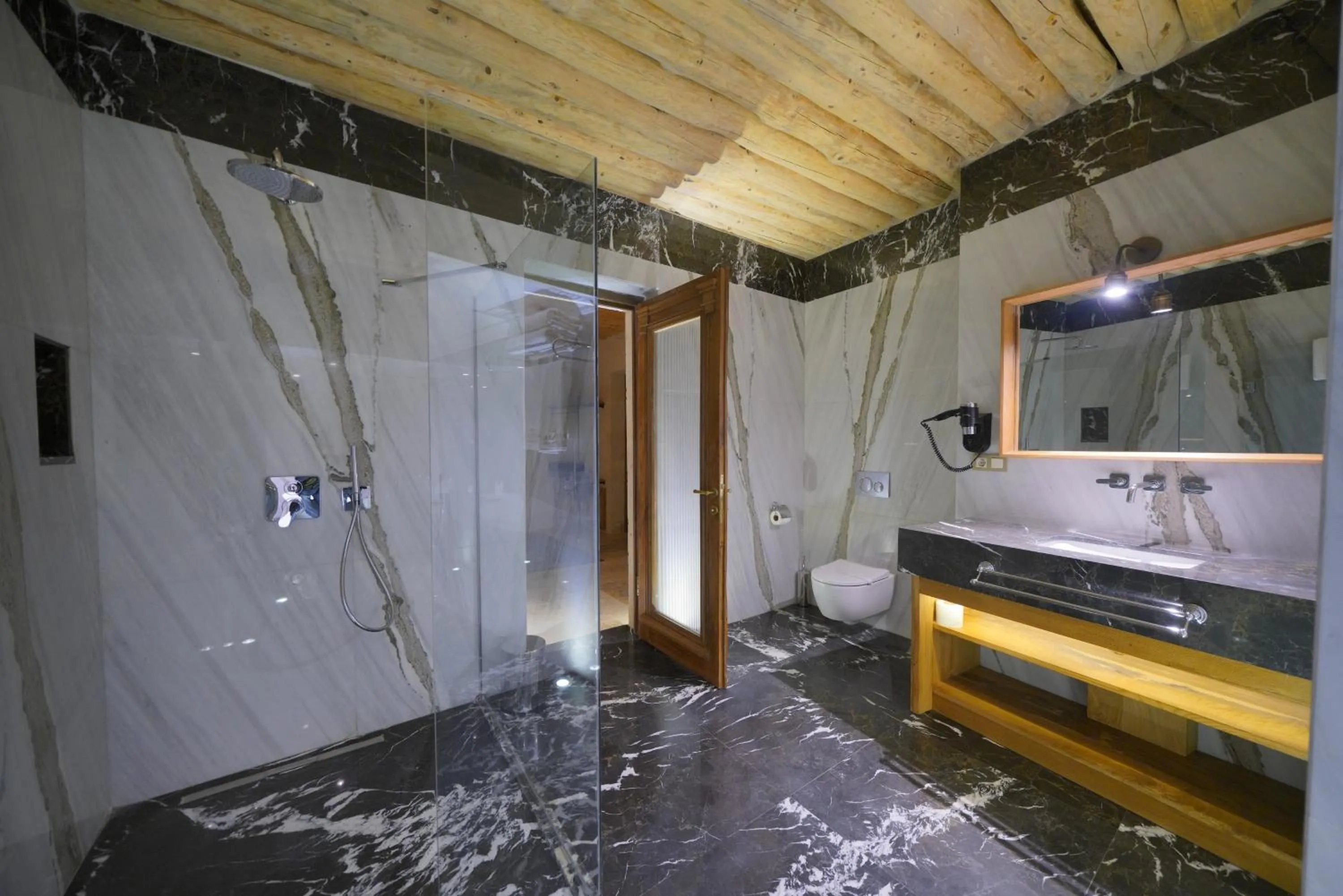 Shower in Kappadoks Cave Hotel