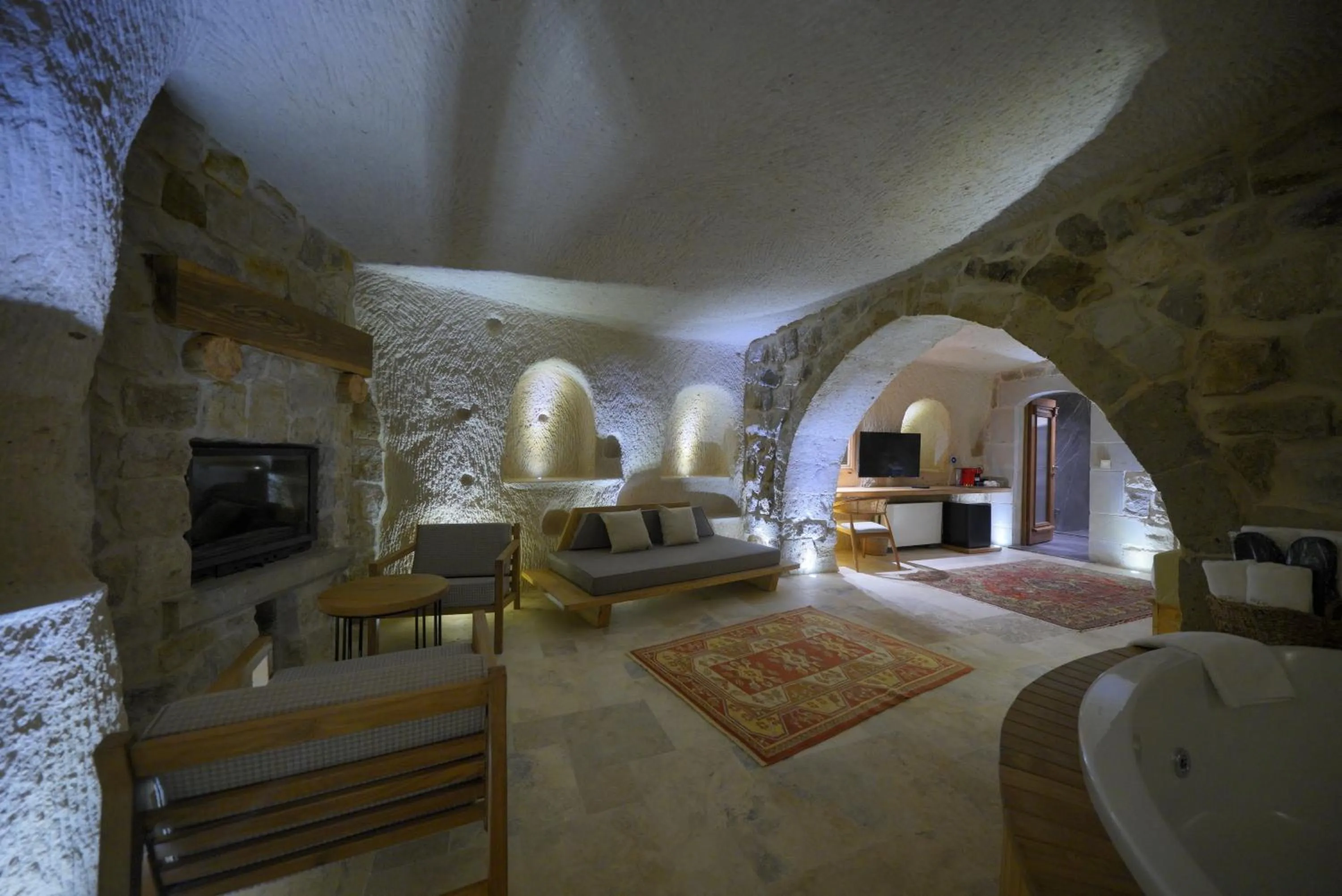 TV and multimedia, Bed in Kappadoks Cave Hotel