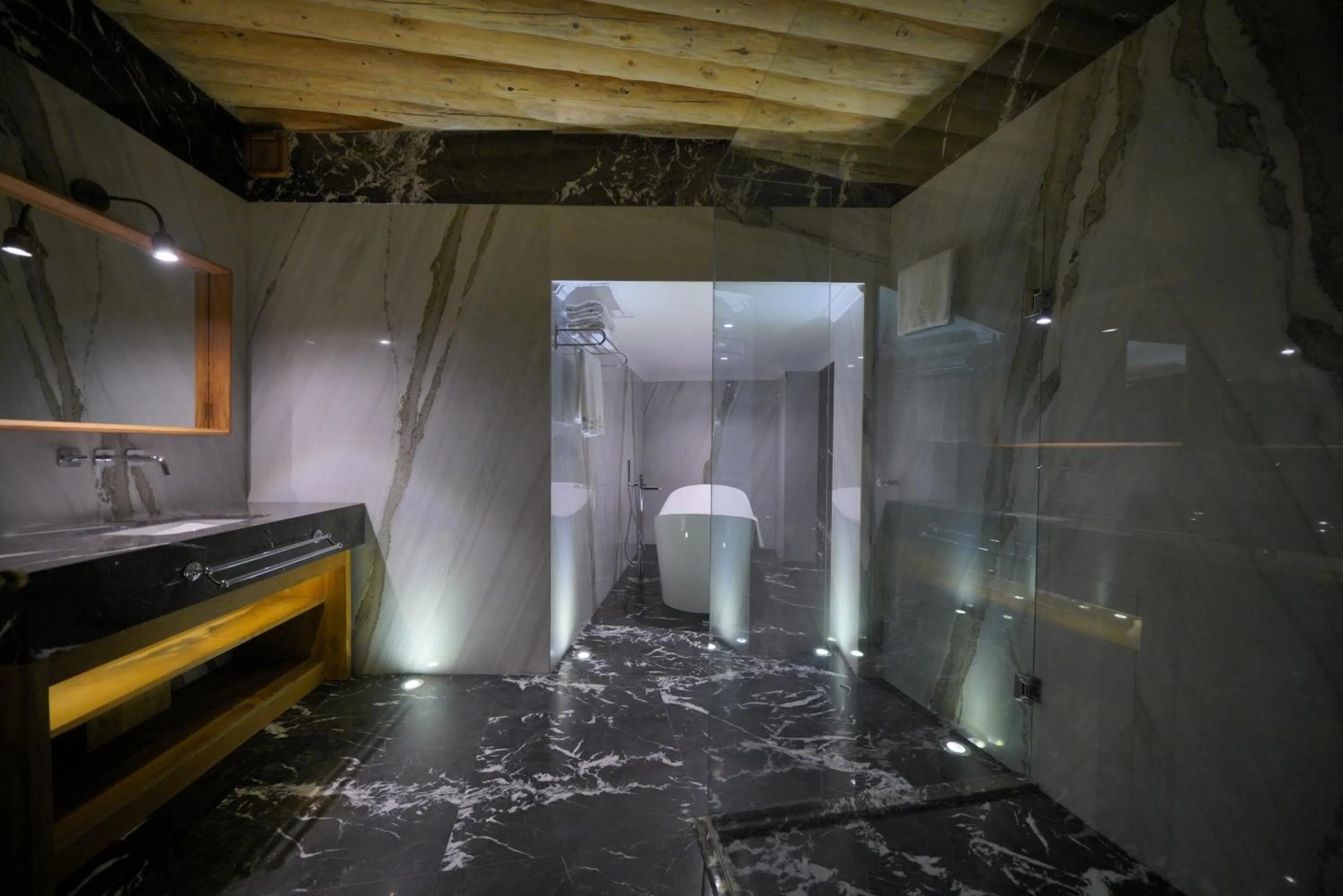 Shower in Kappadoks Cave Hotel