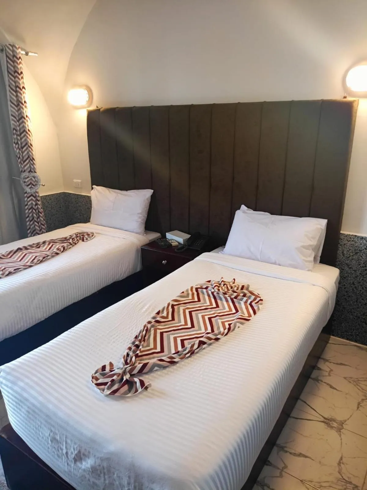 Bedroom, Bed in Dolphin Continental Hotel