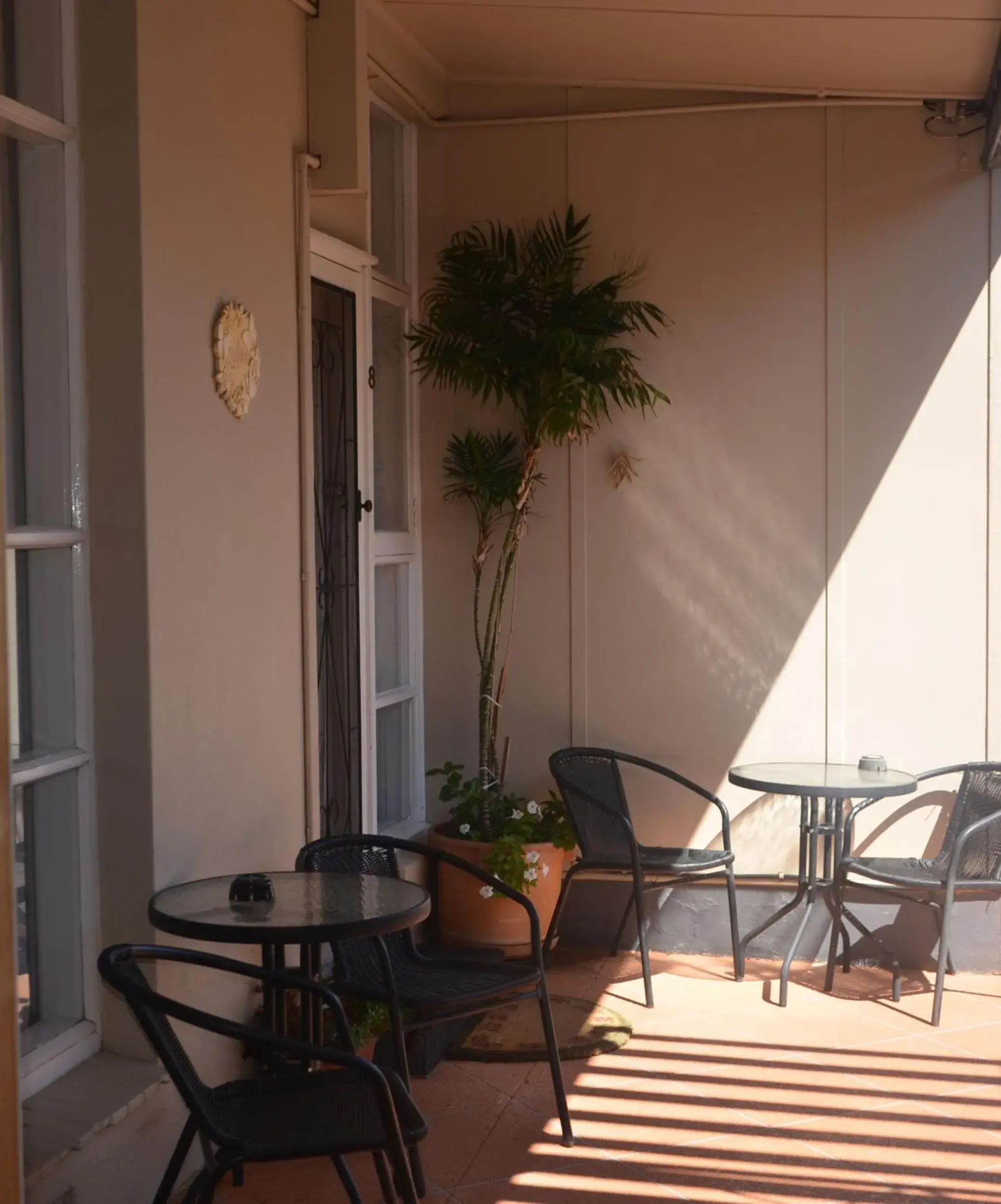 Queen Room in Clifton Motel Queen Room in Clifton Motel