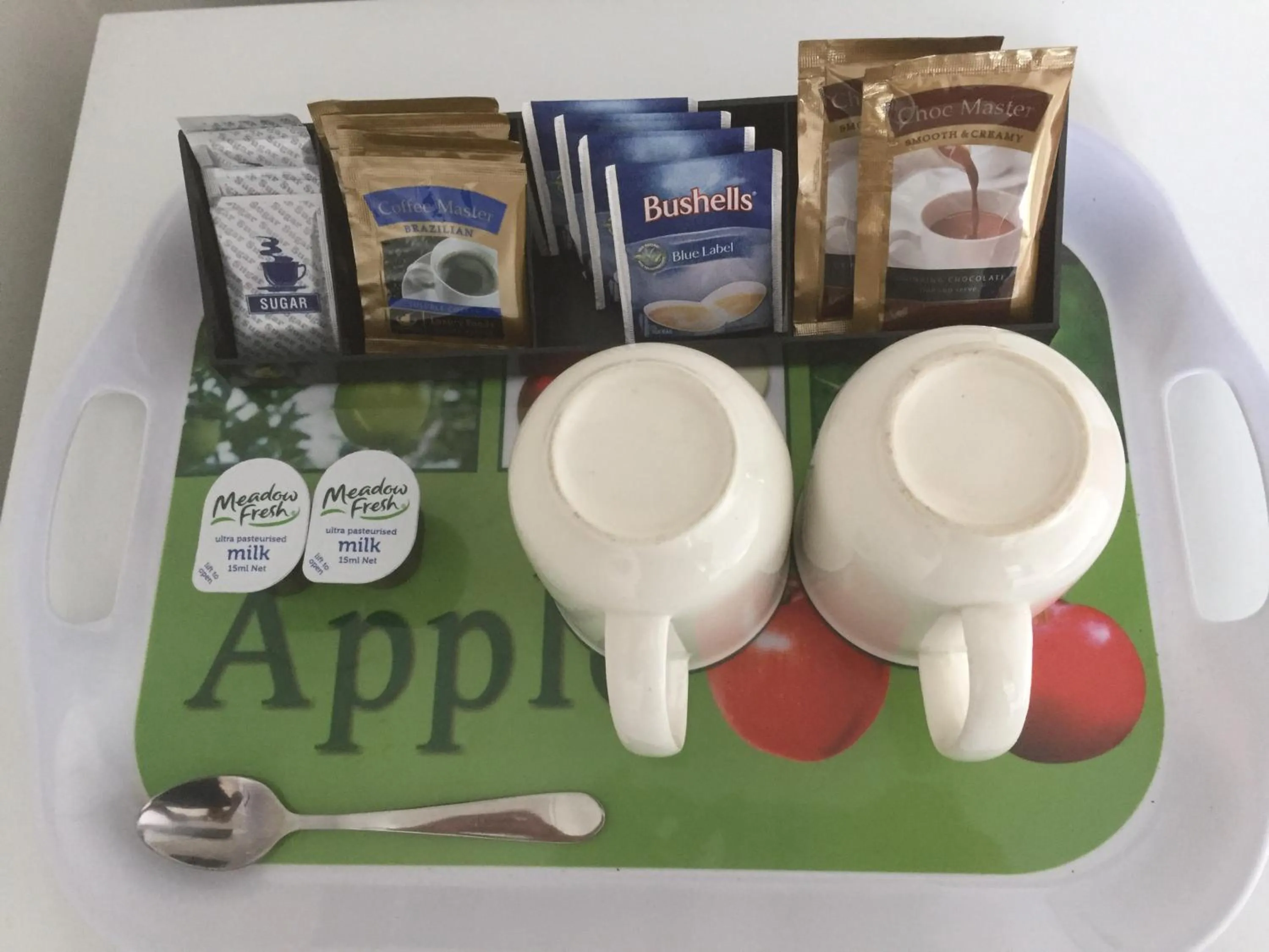 Coffee/tea facilities in Orewa Pillows Lodge