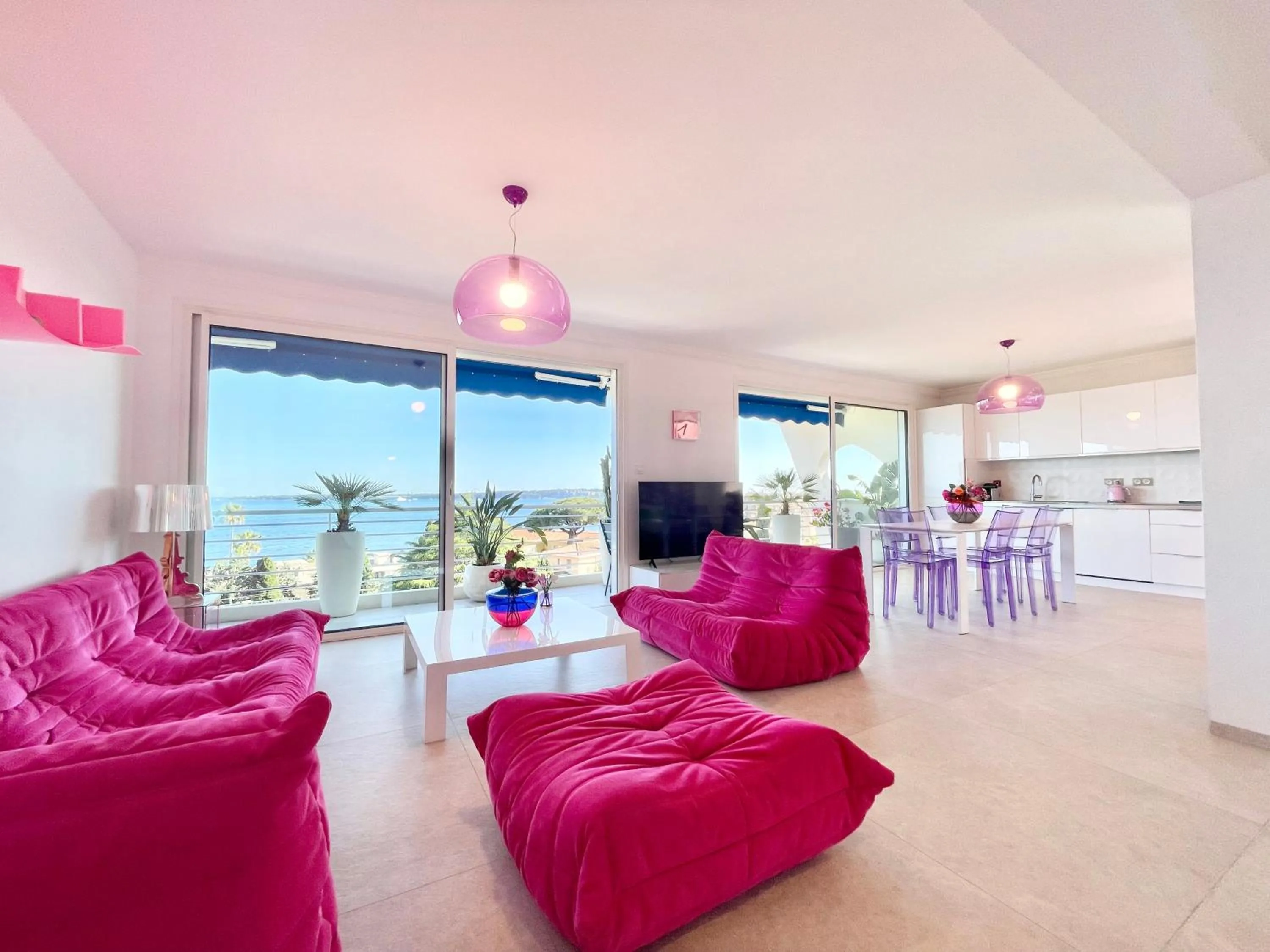 Royal Pink - Appartement design - Vue de rêve - Parking gratuit