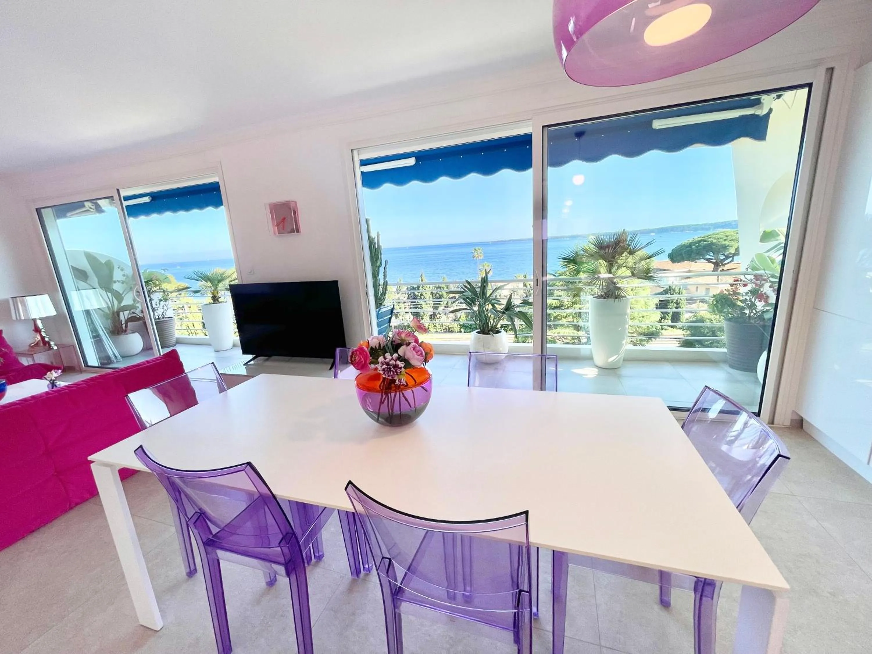 Royal Pink - Appartement design - Vue de rêve - Parking gratuit
