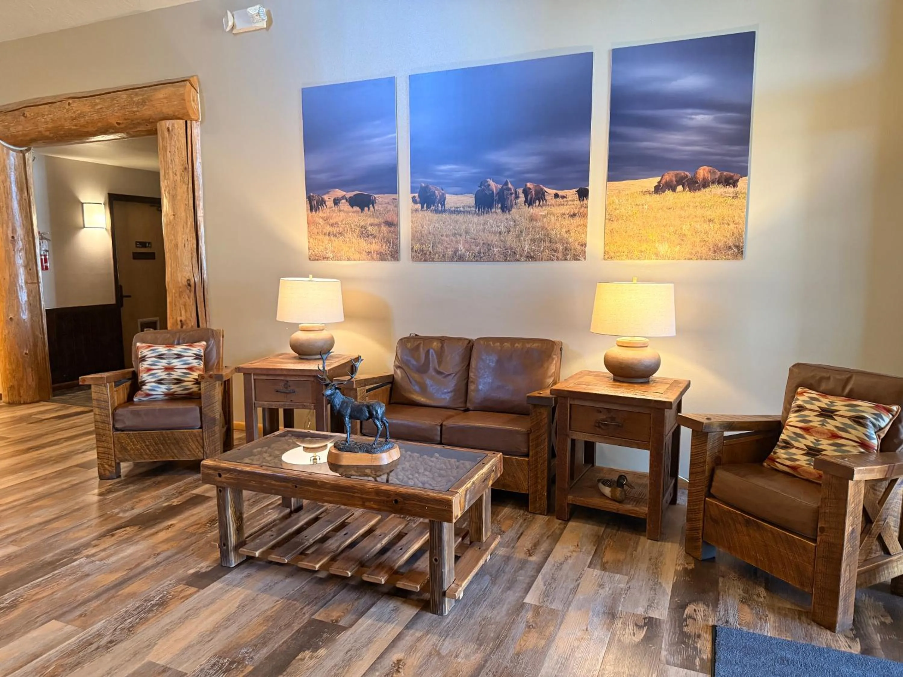 Lobby or reception in Ninepipes Lodge