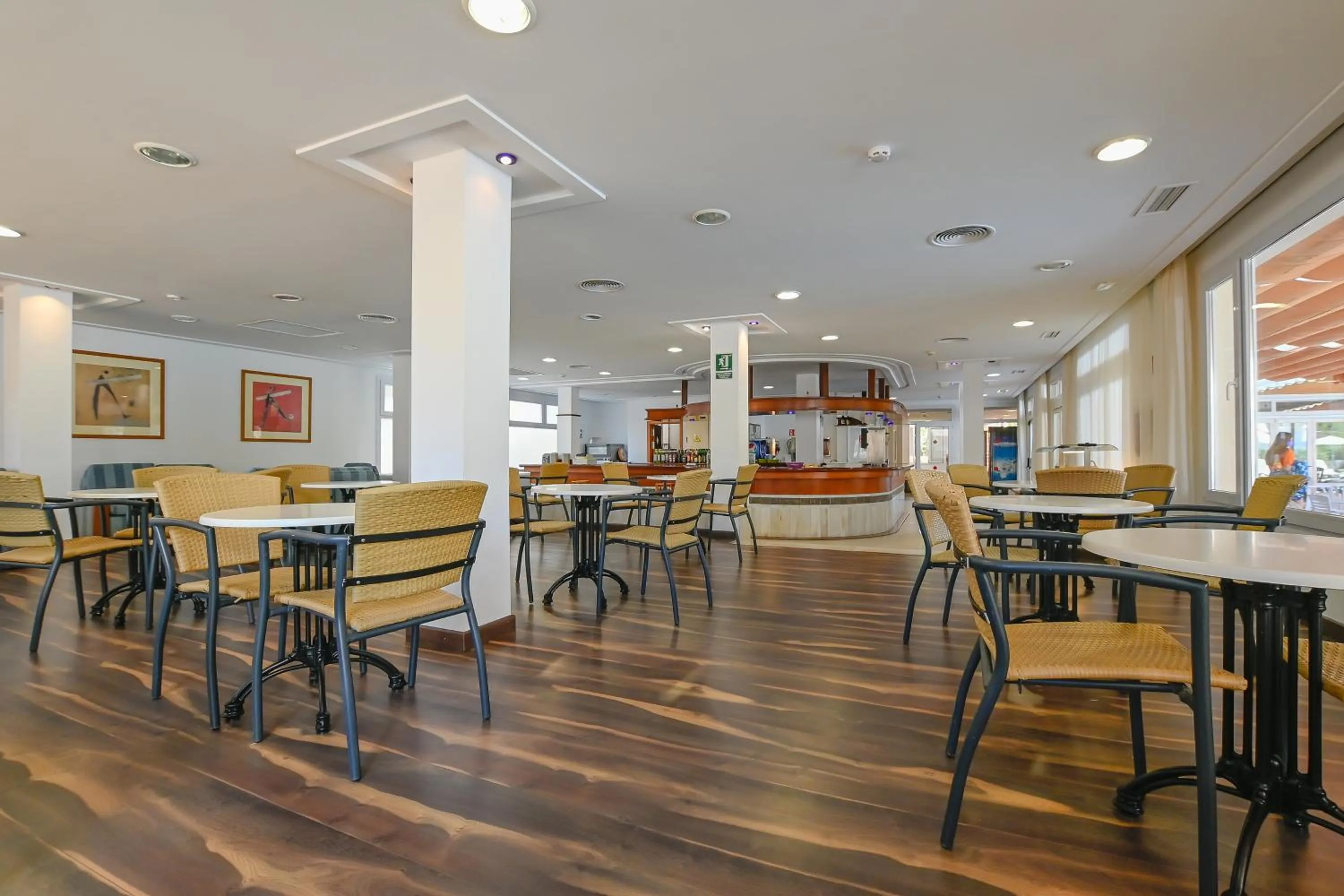 Lounge or bar in O7 Club Cala Ratjada