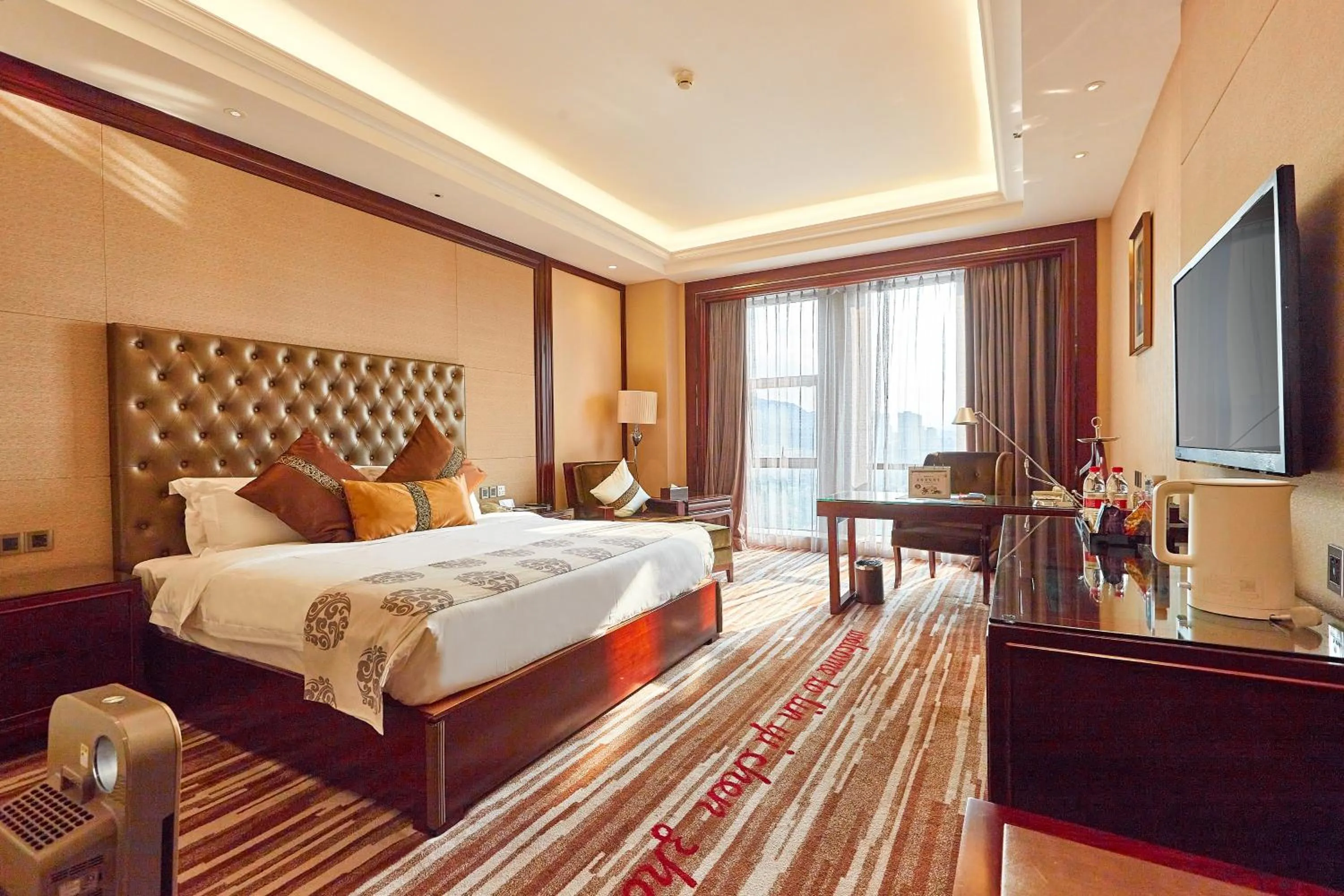 Photo of the whole room, Bed in Wyndham Grand Plaza Royale Chenzhou