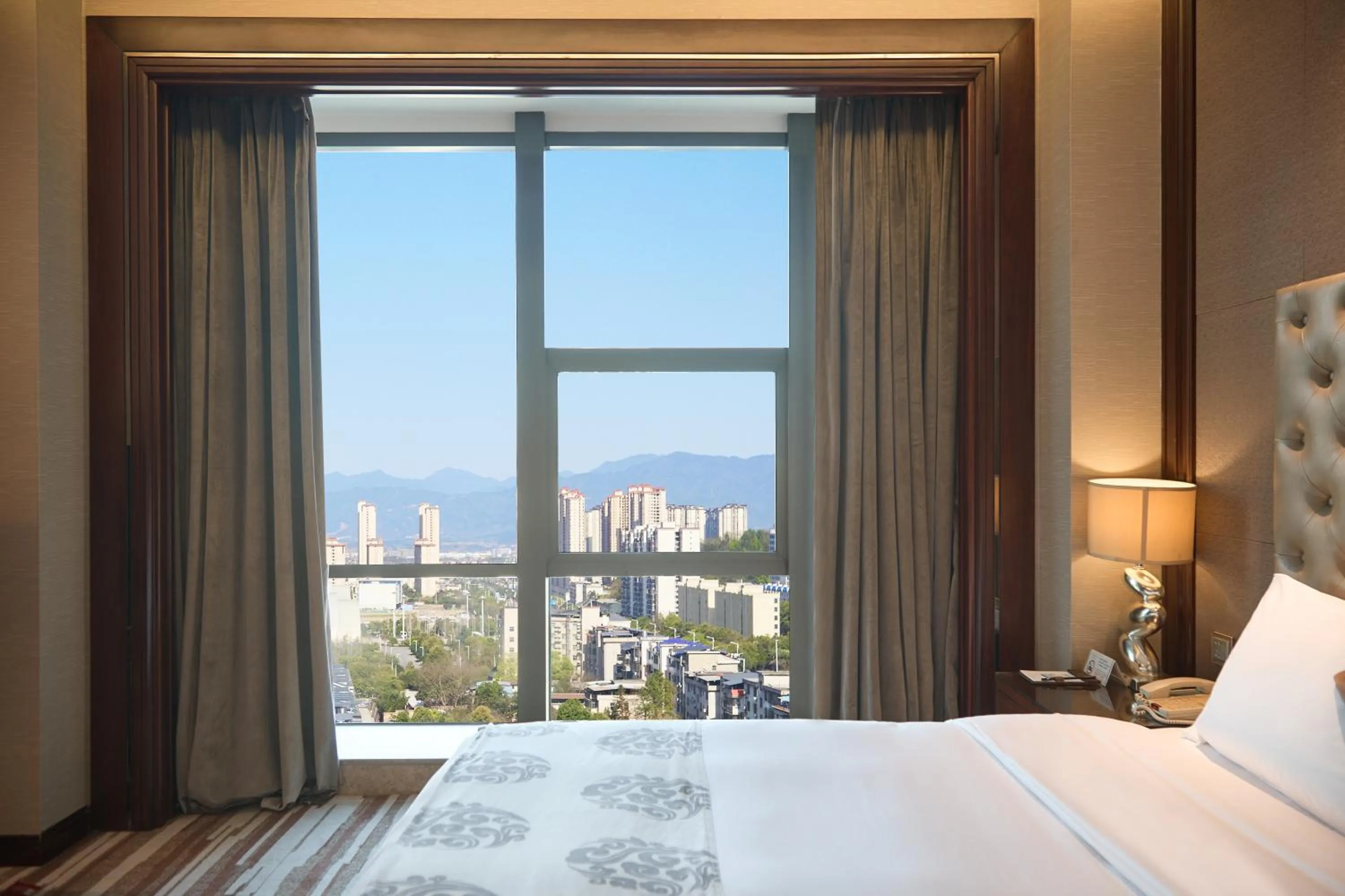 Bed in Wyndham Grand Plaza Royale Chenzhou