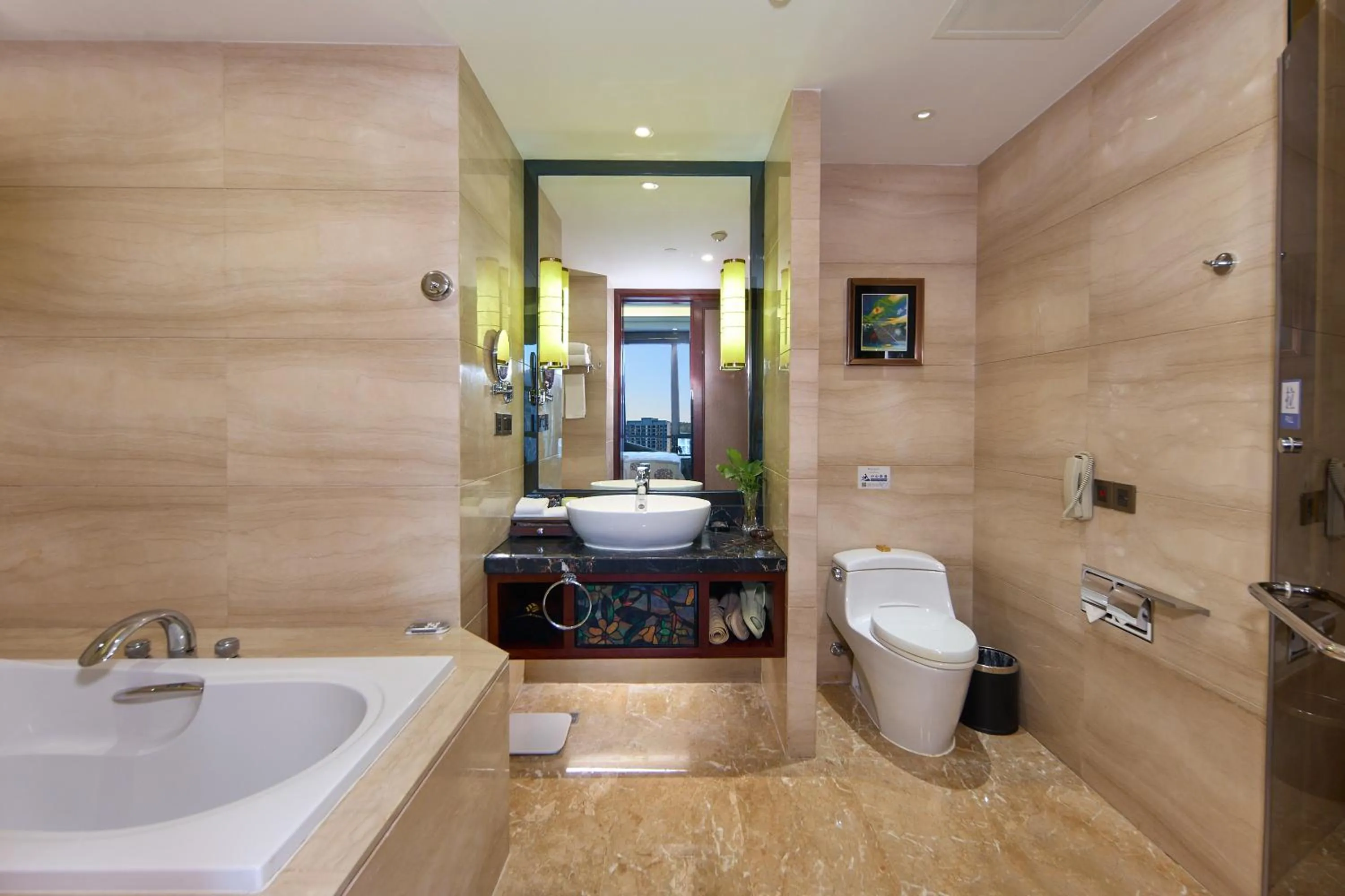 Toilet in Wyndham Grand Plaza Royale Chenzhou