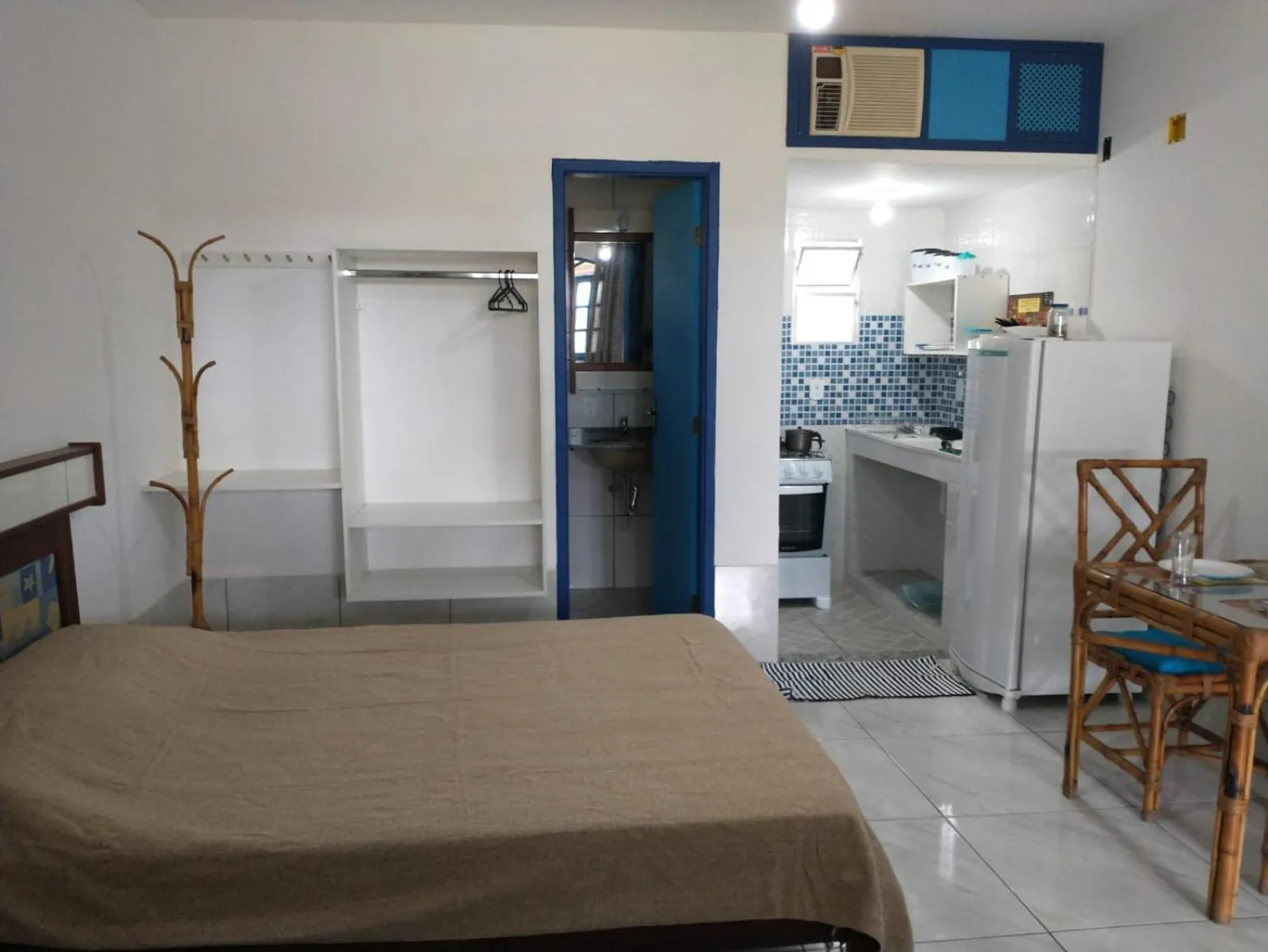 Triple Room with Bathroom in Pousada do Veleiro Azul