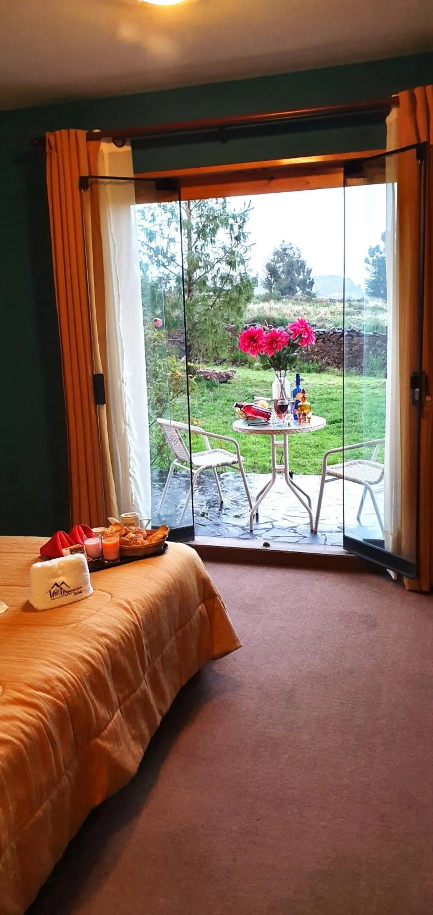 Garden, Bed in Hotel Pumakala