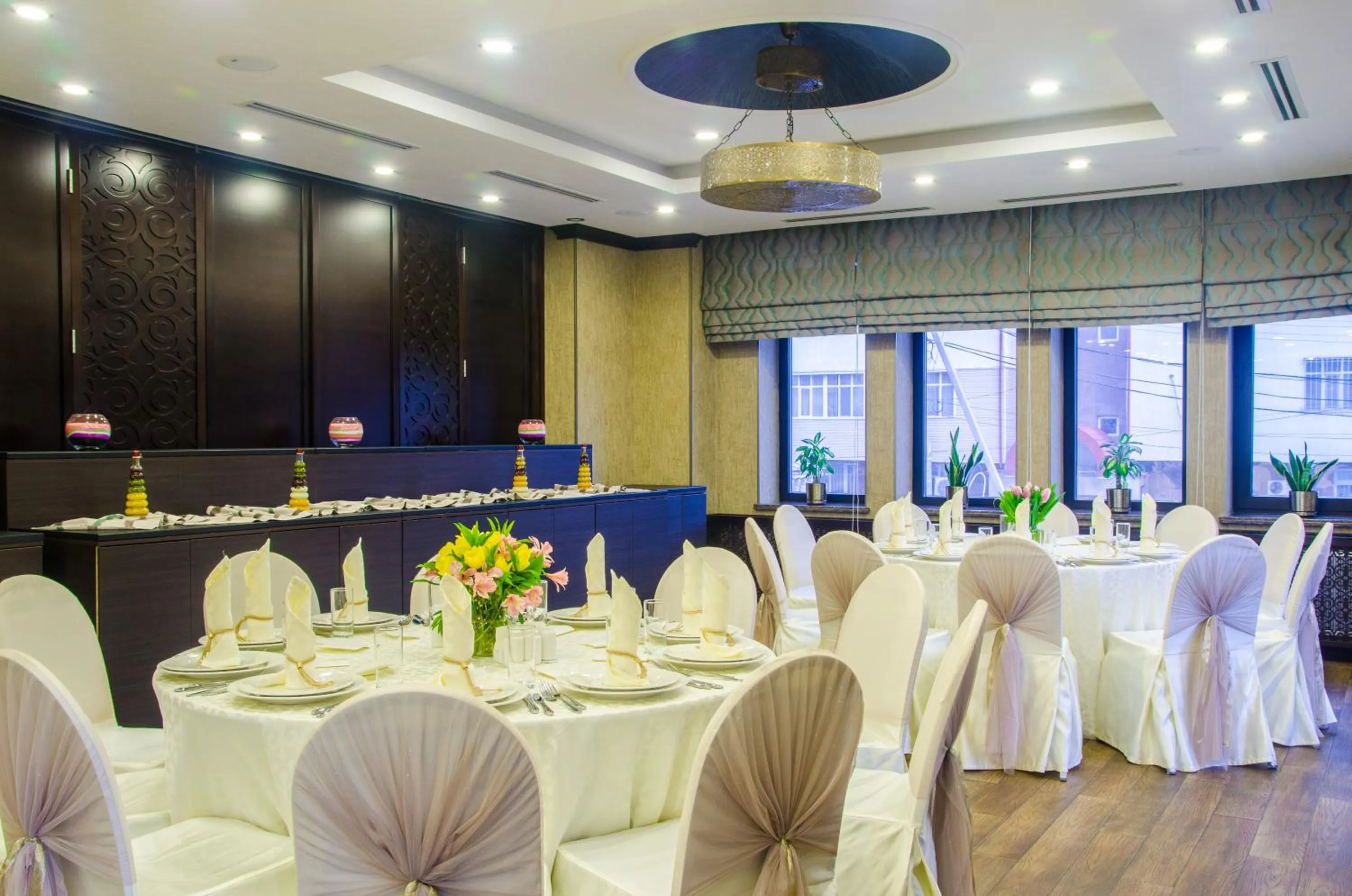 Restaurant/places to eat in Ramada by Wyndham Bishkek Centre