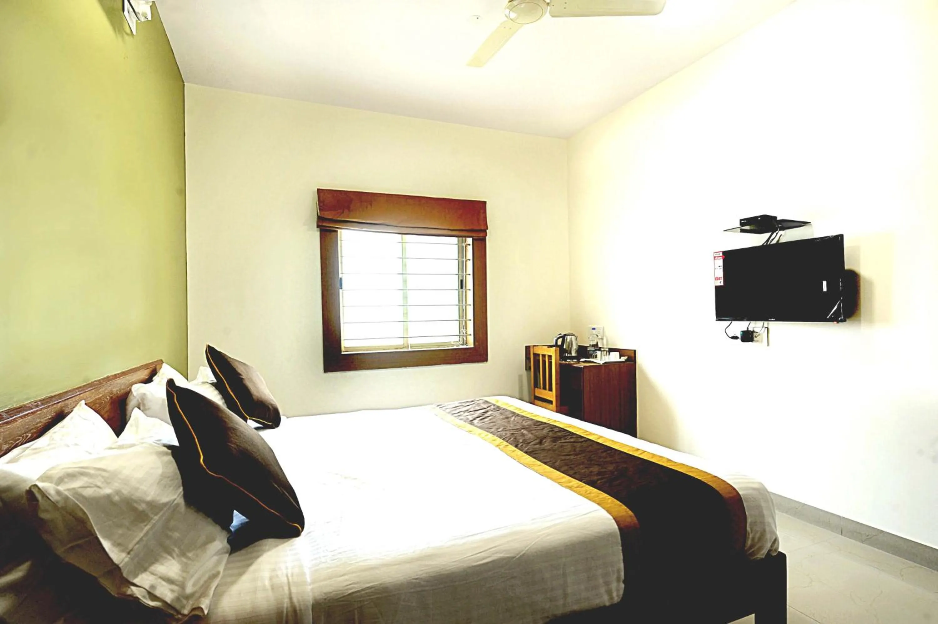 TV and multimedia, Bed in Airport Bliss Boutique Hotel Near Kempegowda International Airport Bangalore