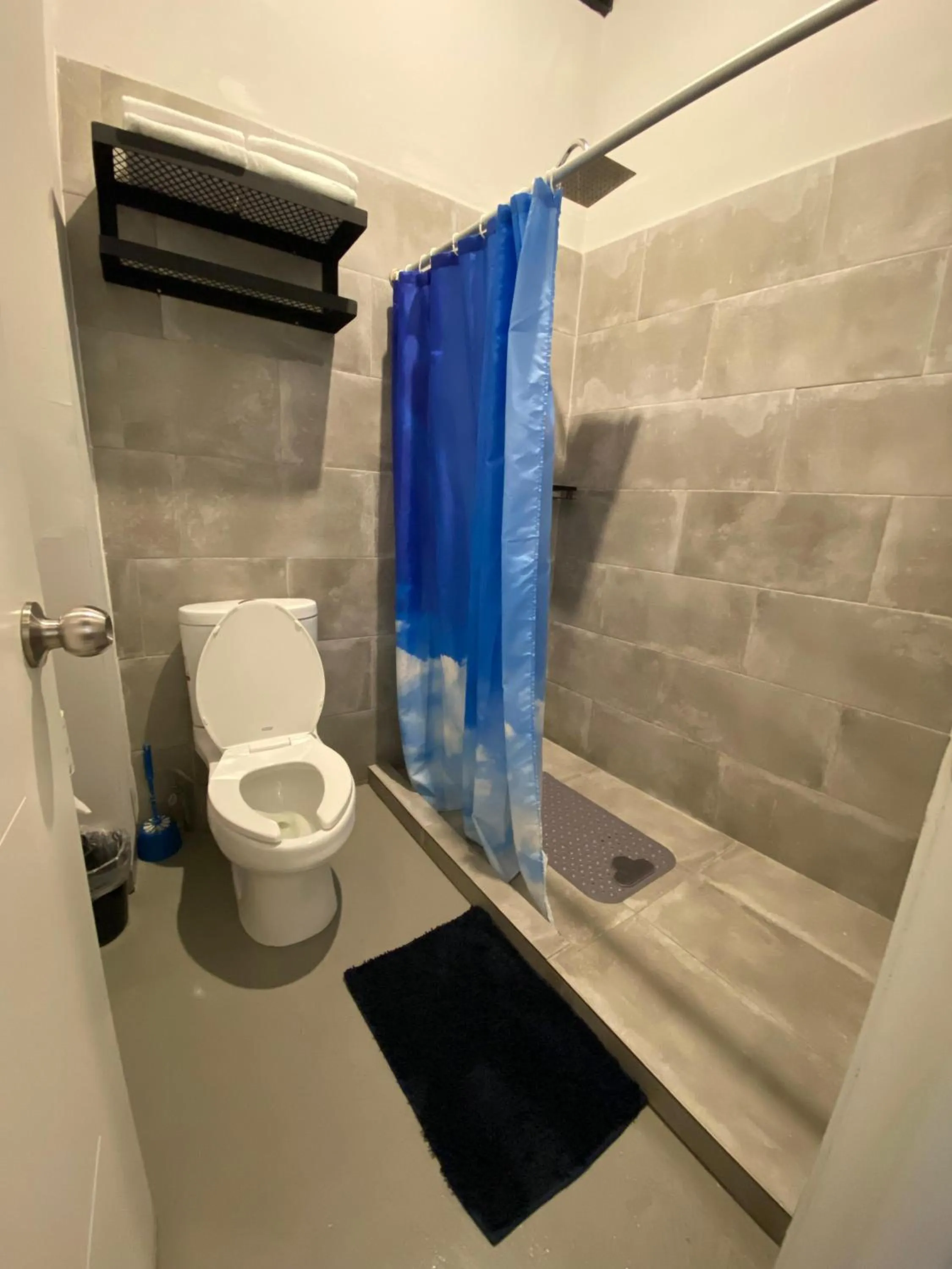 Shower in Hotel NEXT