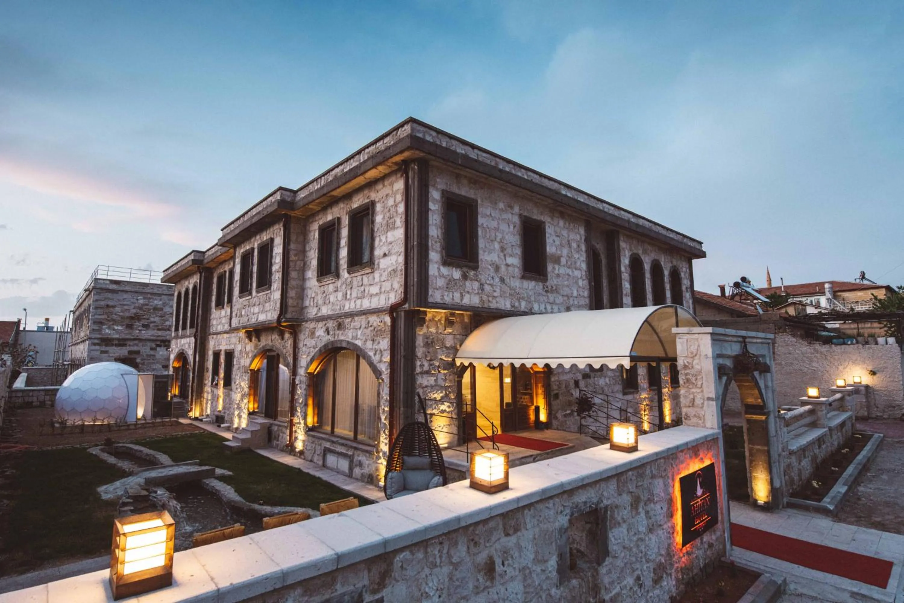 Property building in Ahiyan Hotel