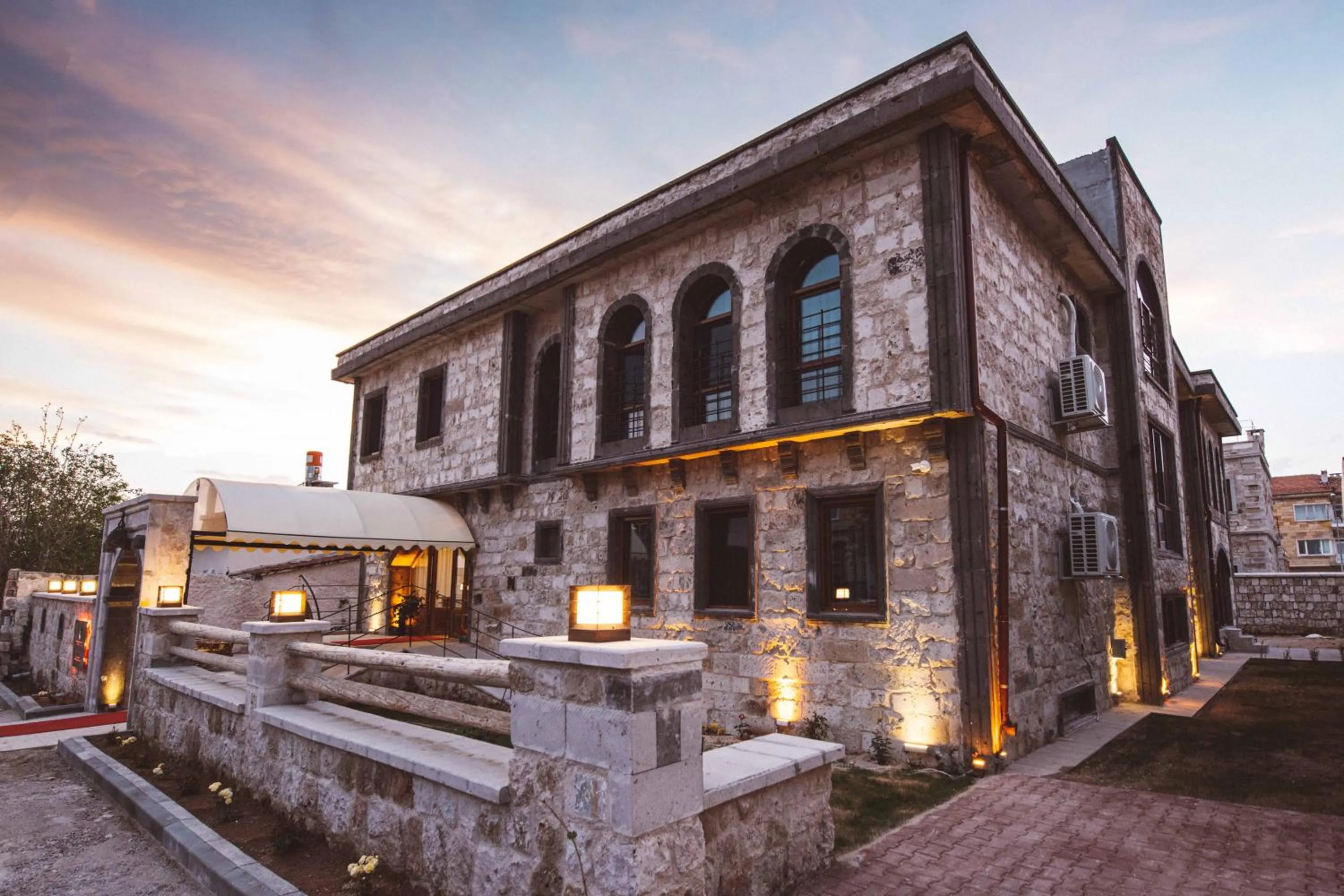 Property building in Ahiyan Hotel