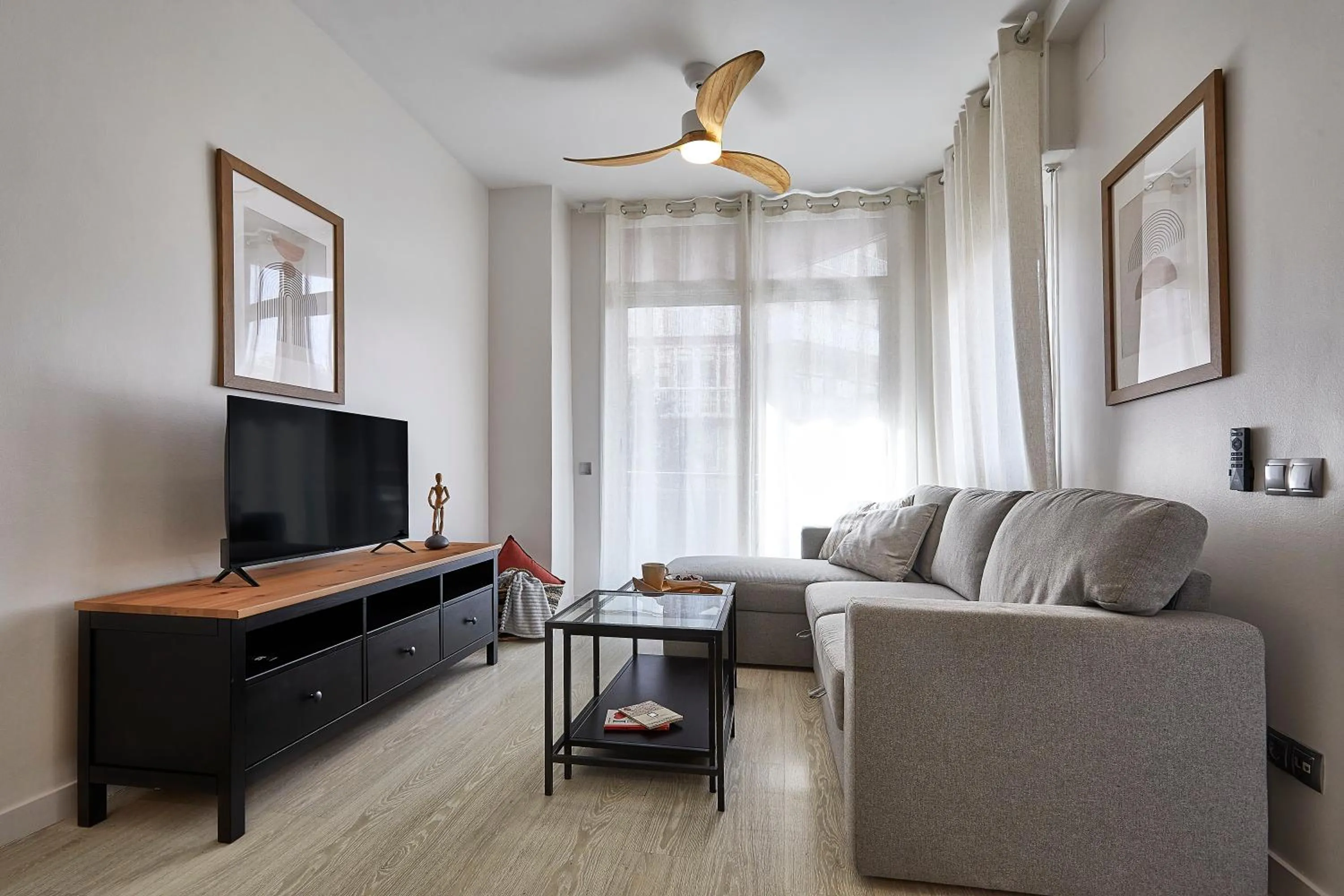 BBarcelona Modern Eixample Flat