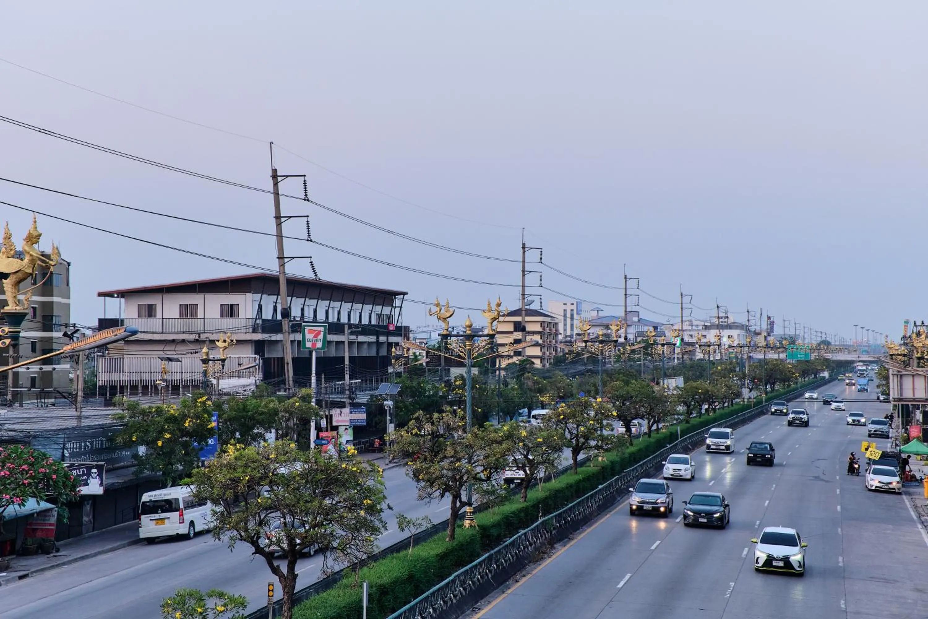 Property building in Bkk39 Airport hotel