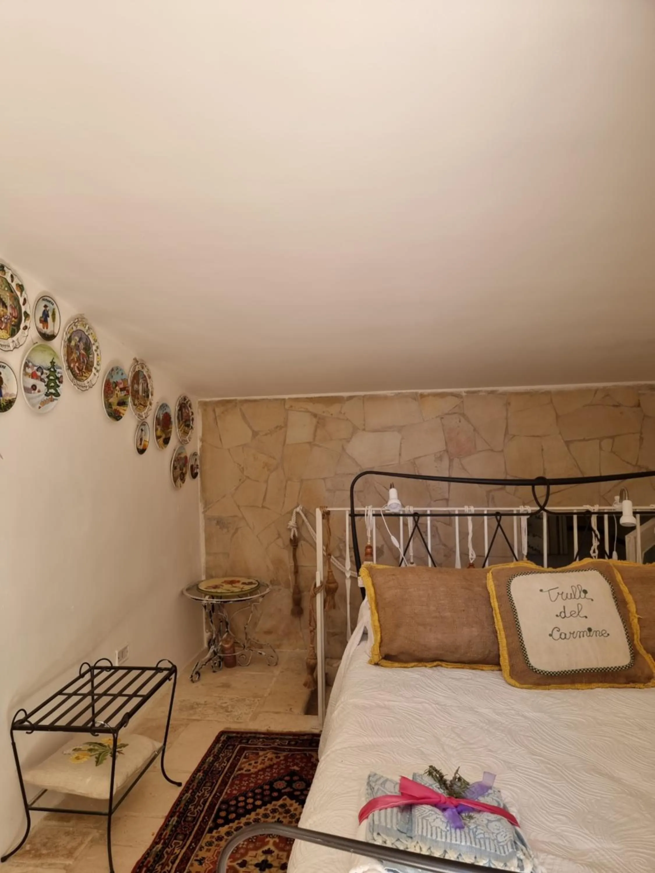 Bed in Trulli del Carmine