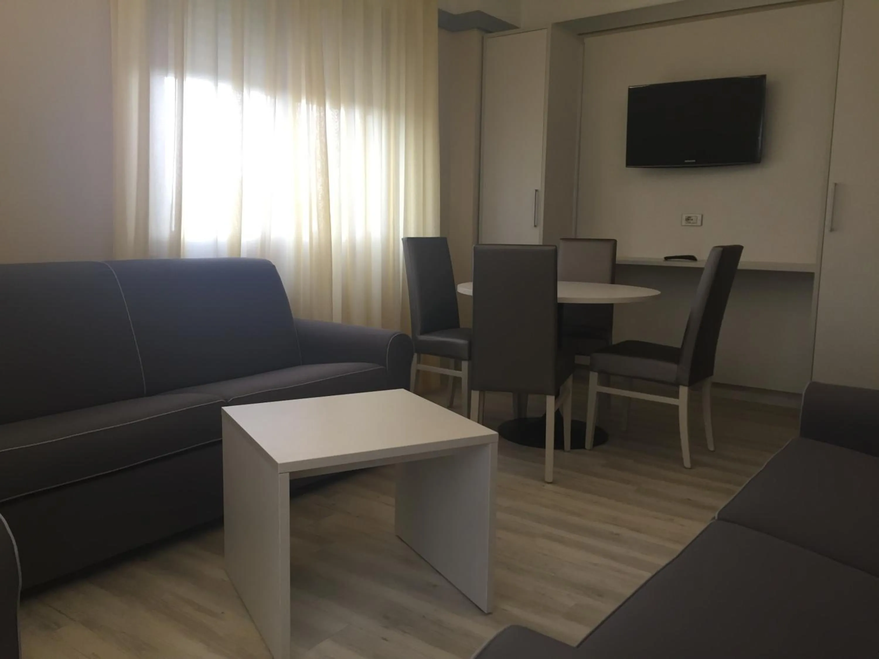 Day in Hotel Elisabeth Due