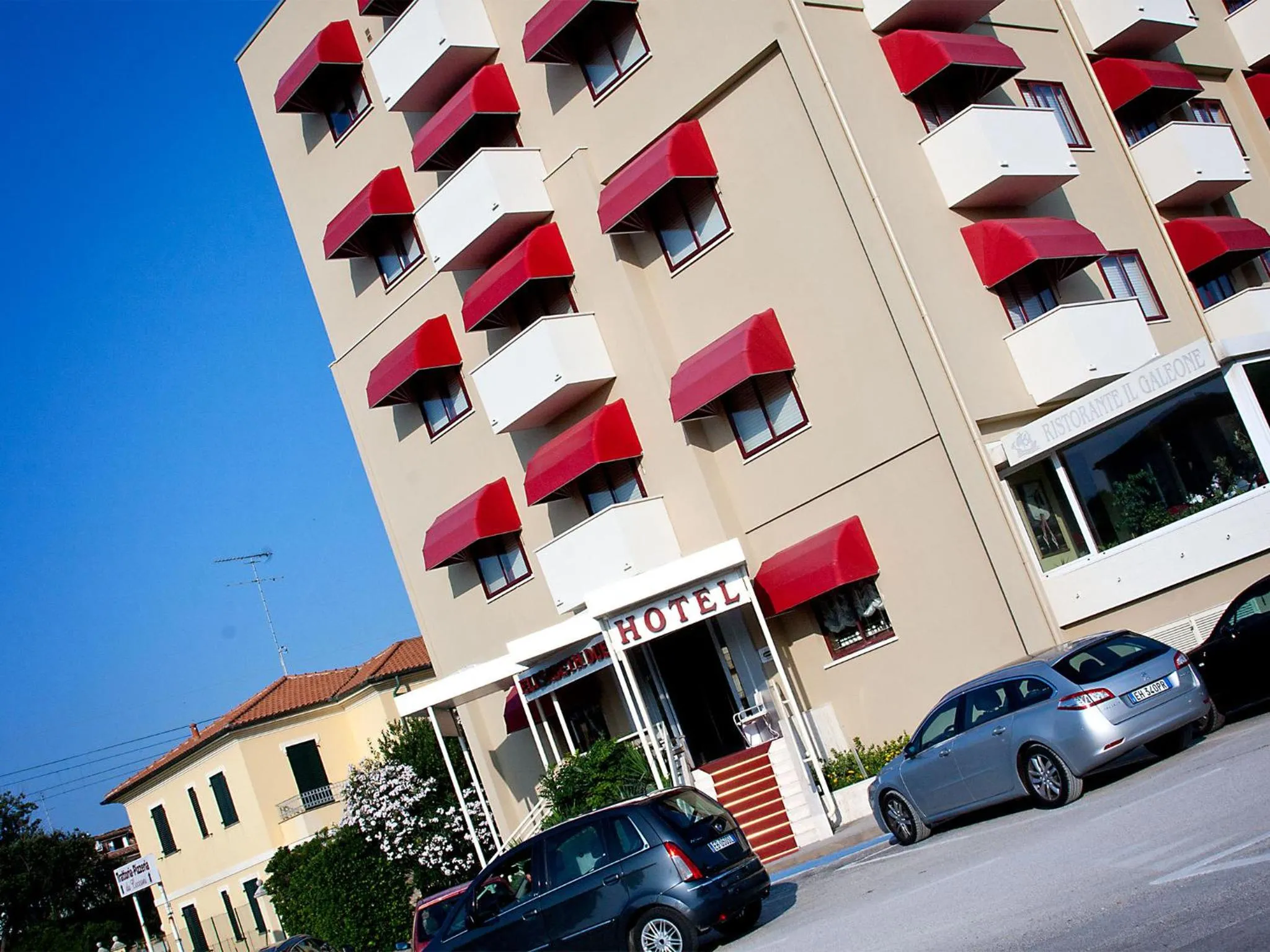 Property building in Hotel Elisabeth Due