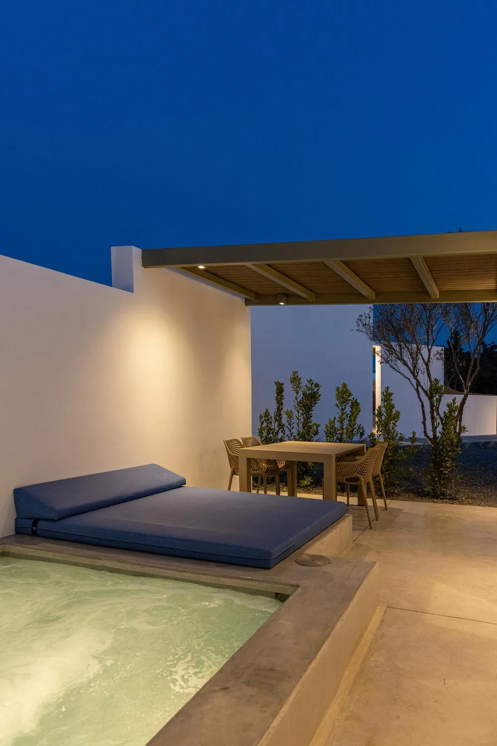 Patio in White Holidays Project