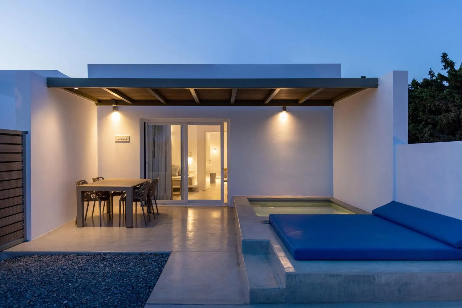 Patio in White Holidays Project