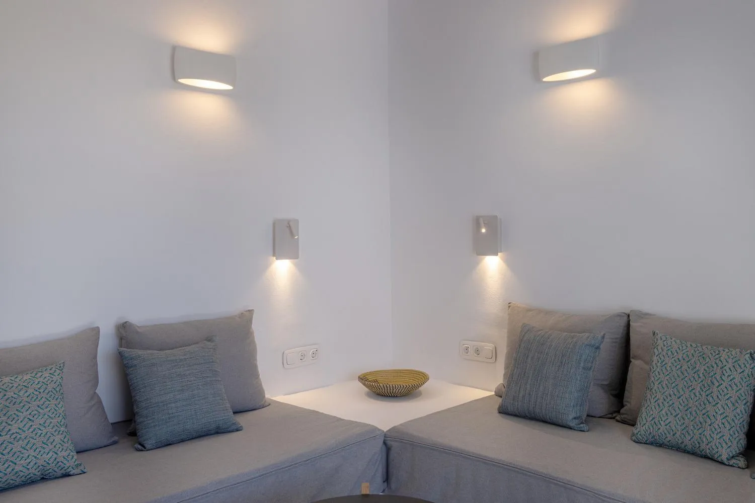 Living room in White Holidays Project