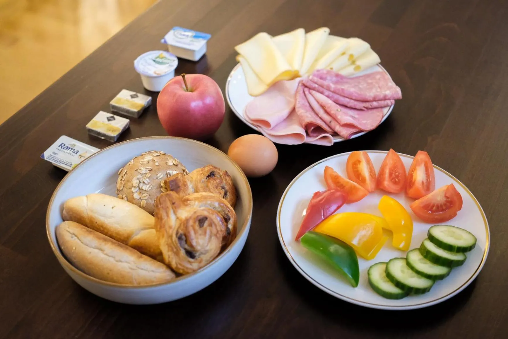 Breakfast in eFi Palace Hotel