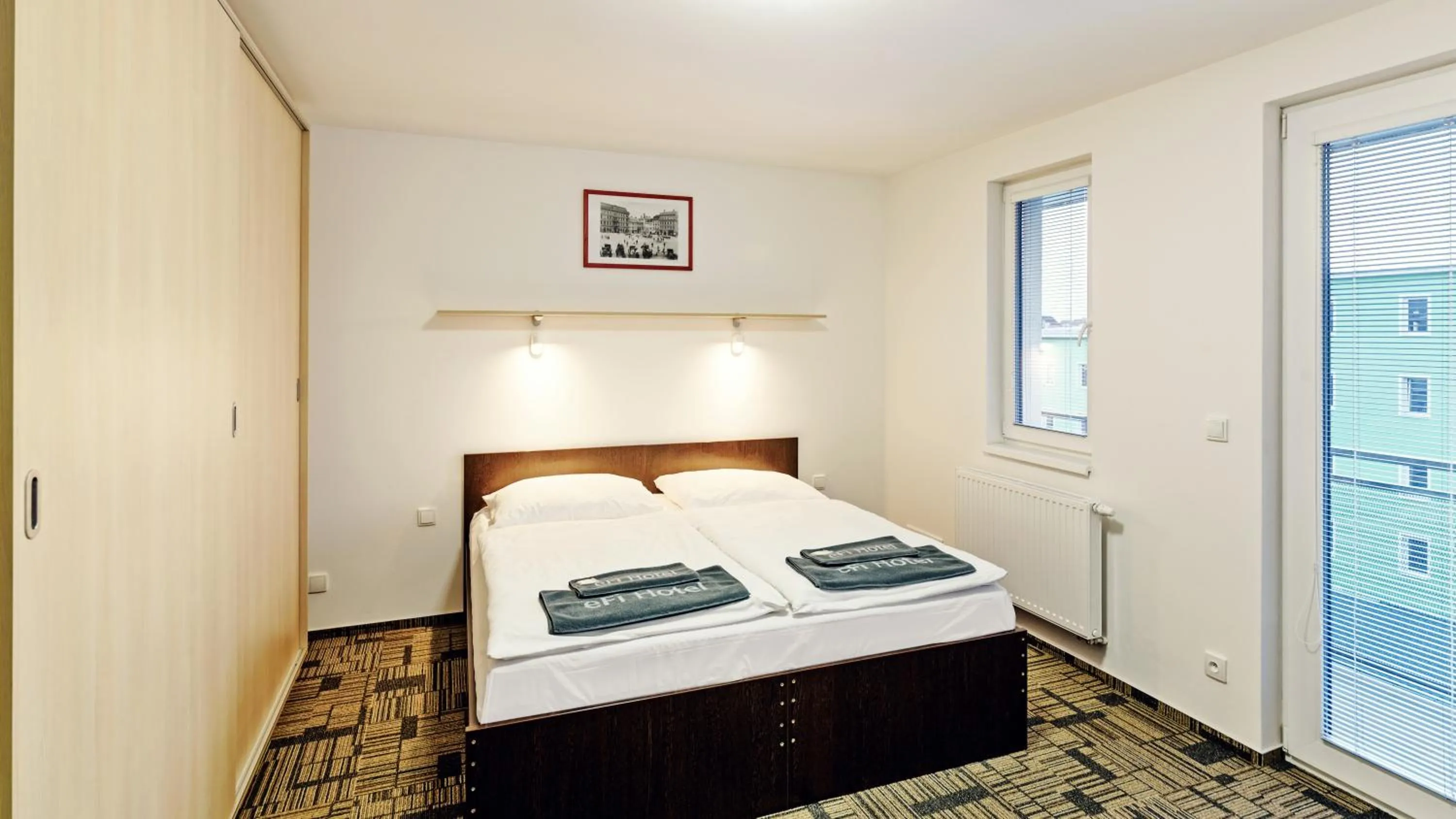 Bedroom, Bed in eFi Palace Hotel