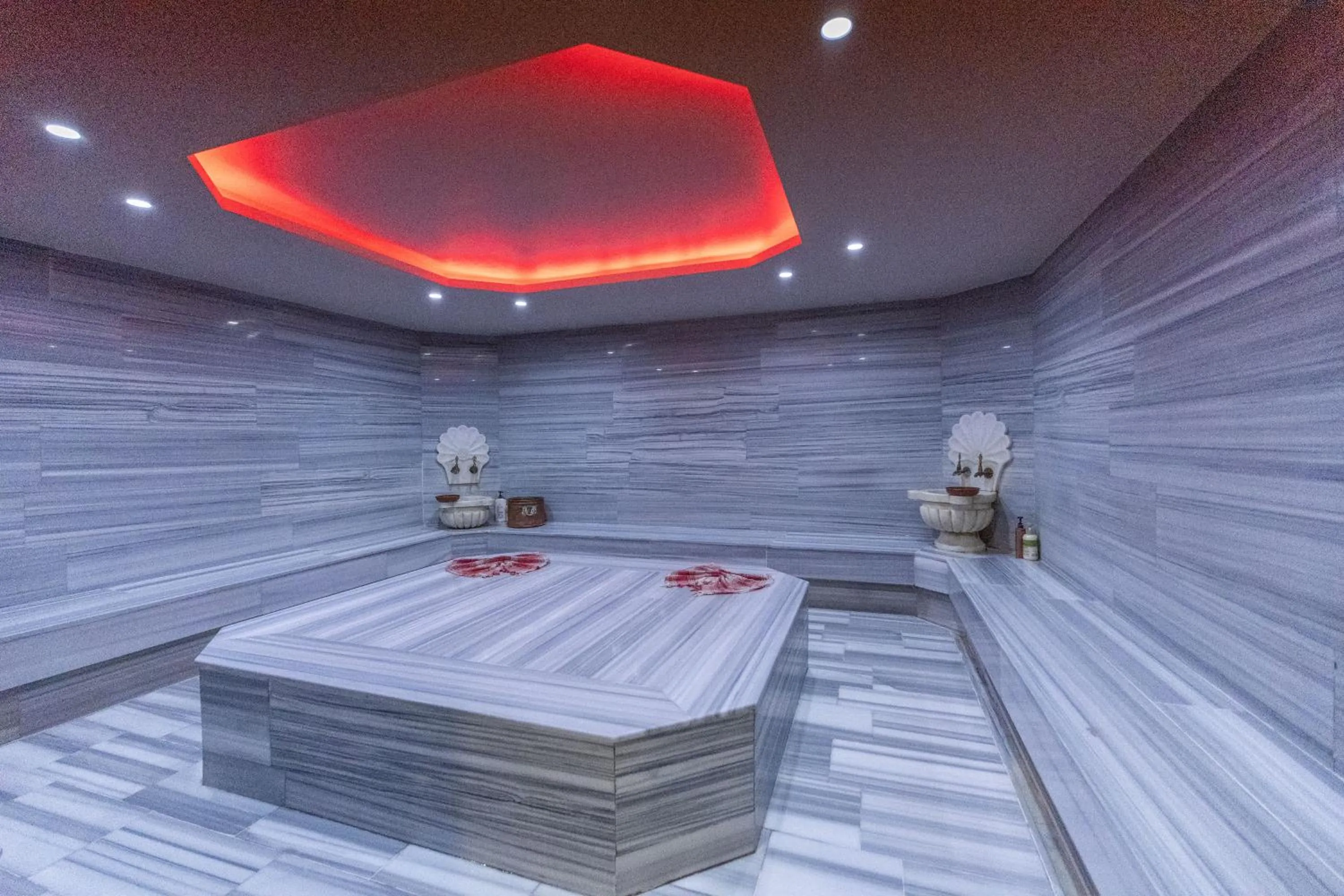 Spa and wellness centre/facilities in Askoc Hotel & SPA