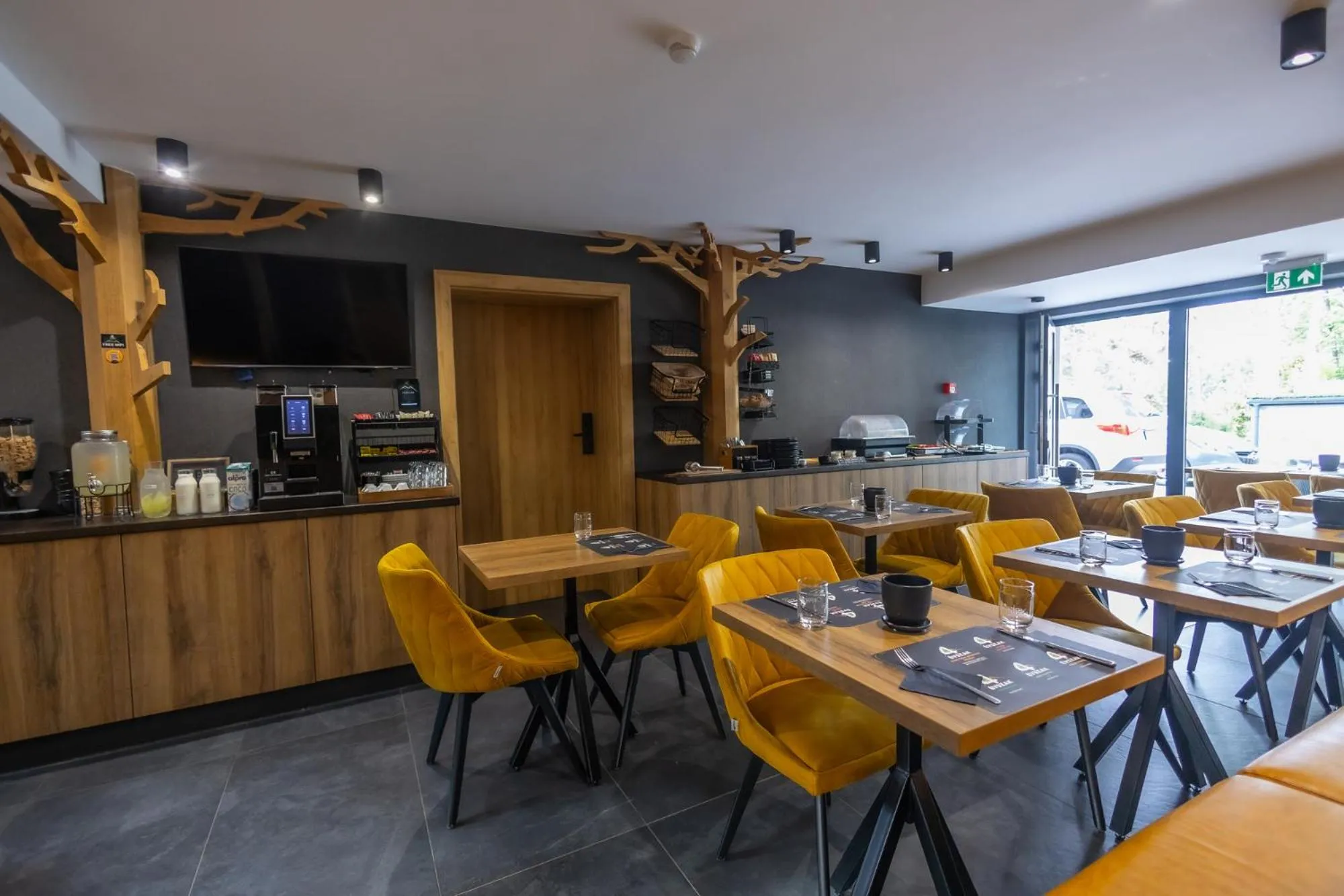 Restaurant/places to eat in 4 Évszak Erdeihotel**** - Mátrafüred