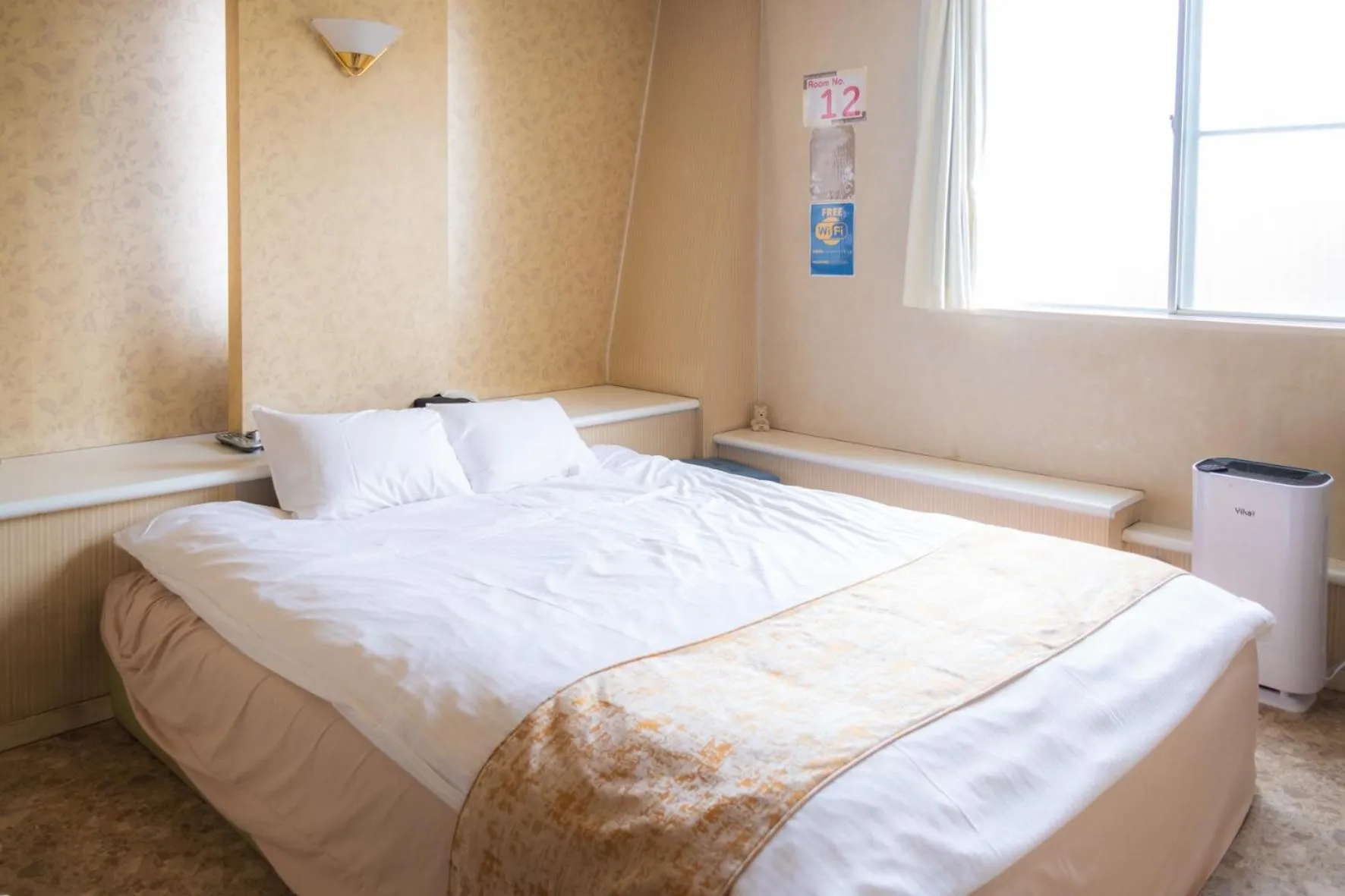 Bed in Hotel Lucia at Maebashi Akagi