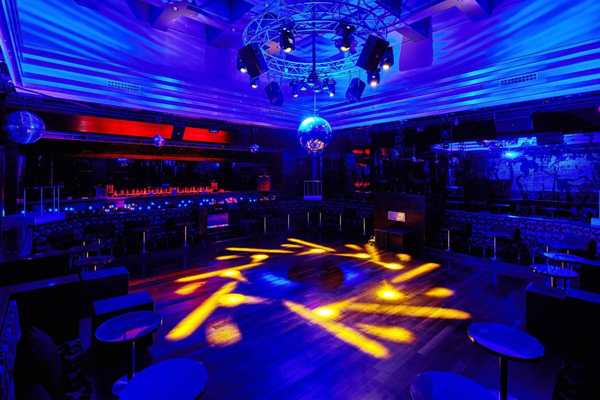 Evening entertainment in Gloria Golf Resort