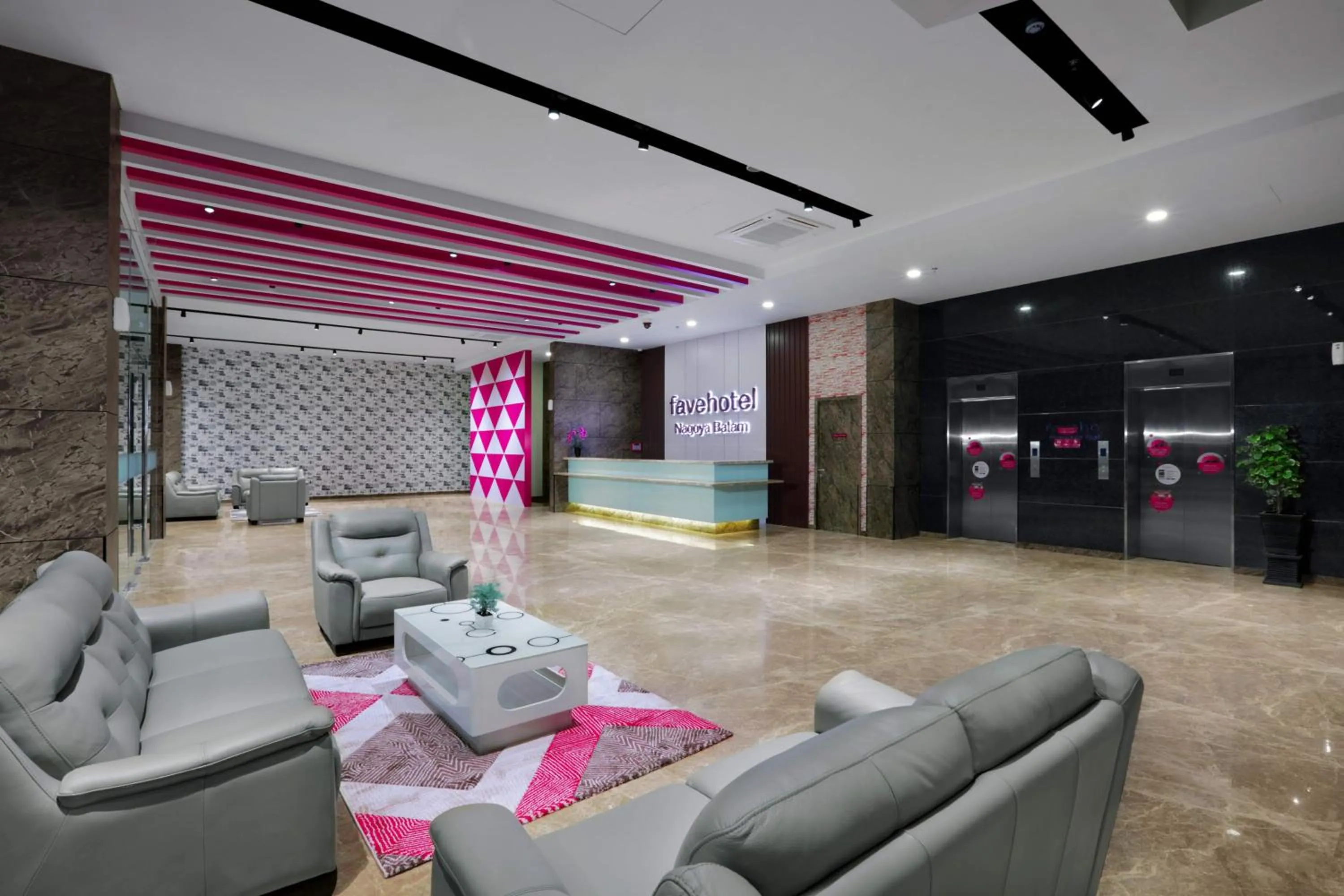 Lobby or reception in favehotel Nagoya - Batam