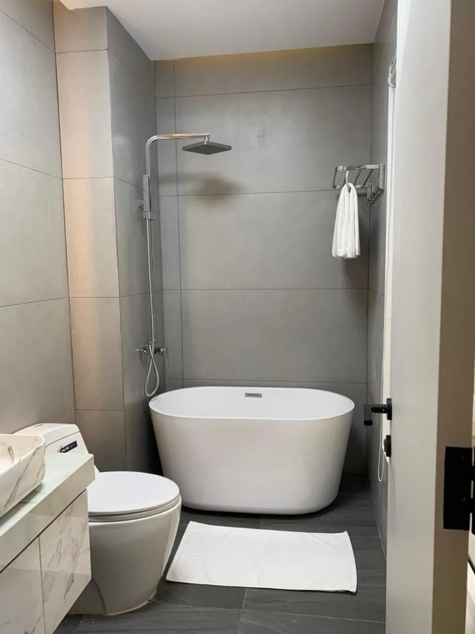 Bath in Sunset Sorrento Phu Quoc