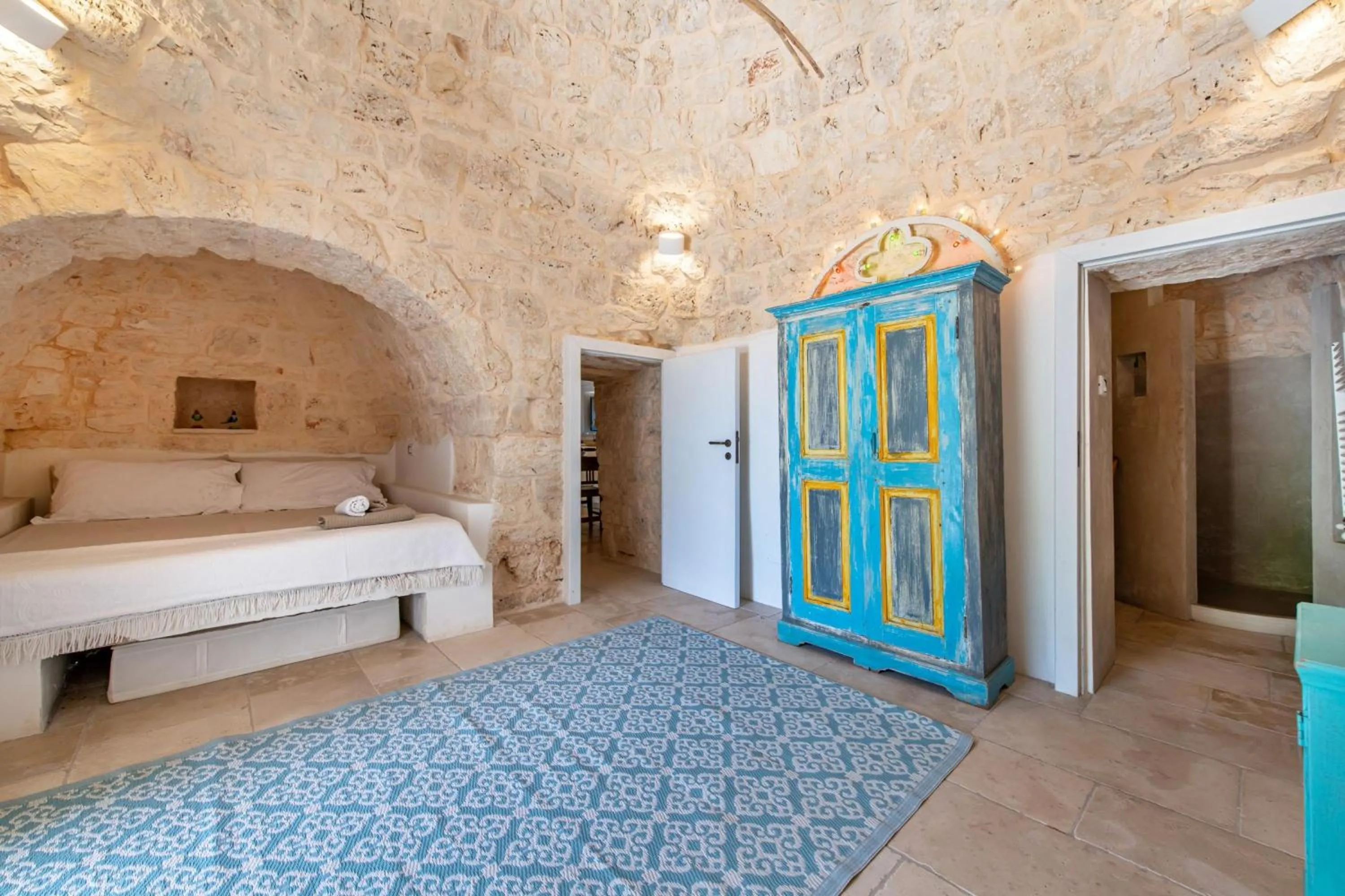 Bedroom, Bed in Trullo Fedele Grande125 - Happy Rentals