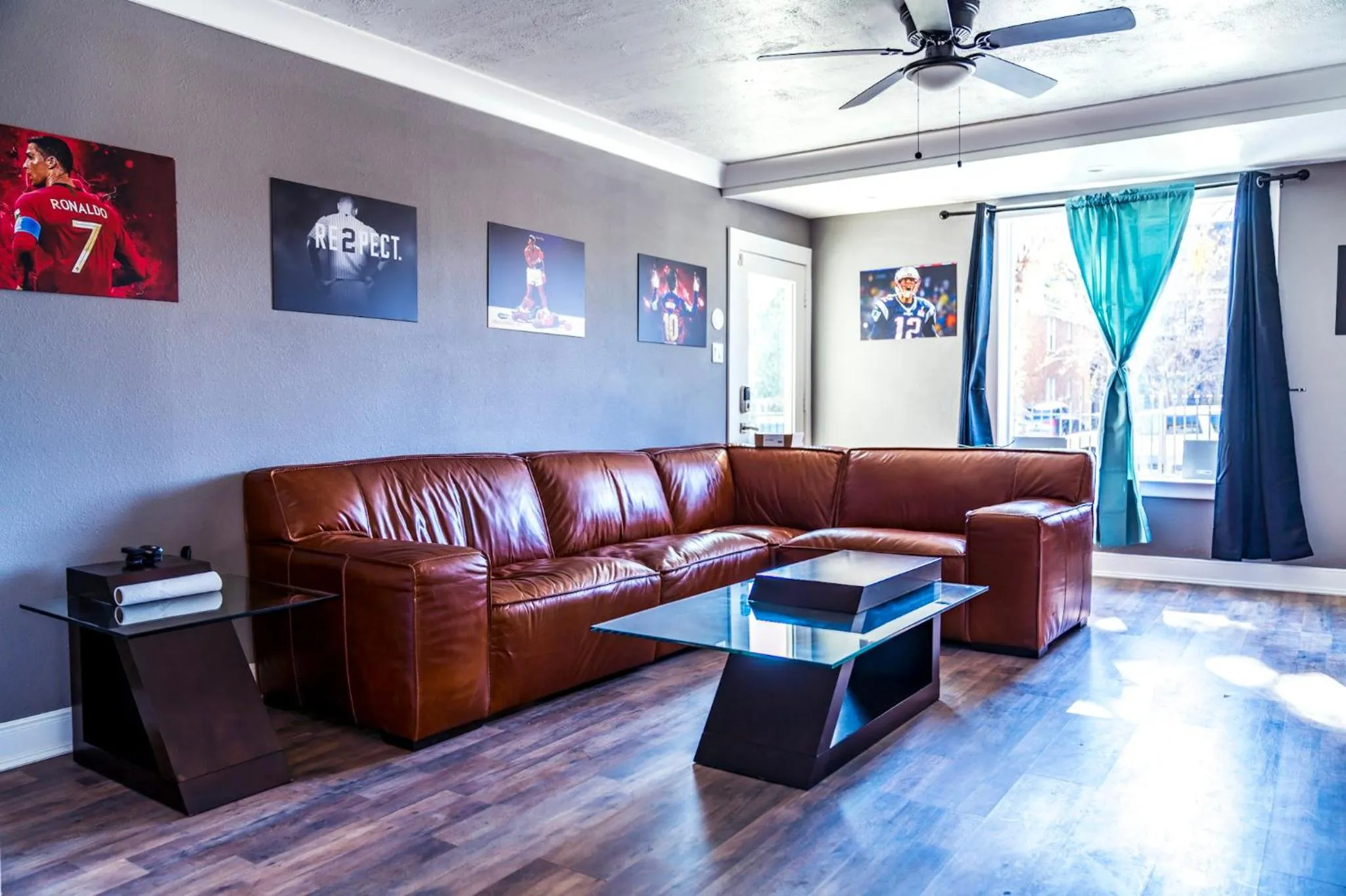 Living room in Private 3Br Gameroom Home In Houston - Sleeps 15 - 2705A