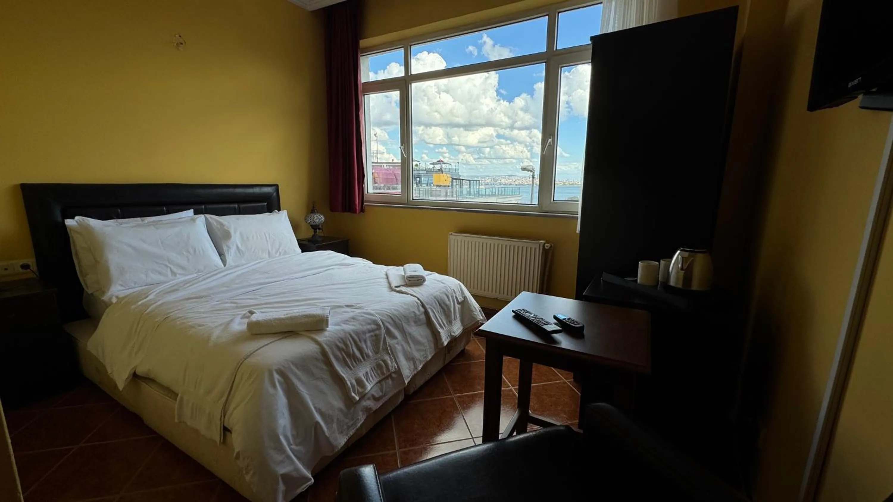 Cosmopolitan Park Hotel