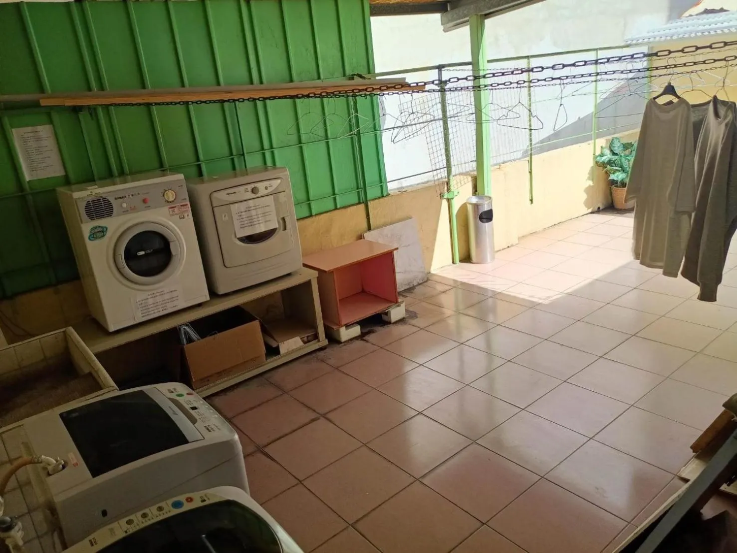 Area and facilities in Tong Bing Express