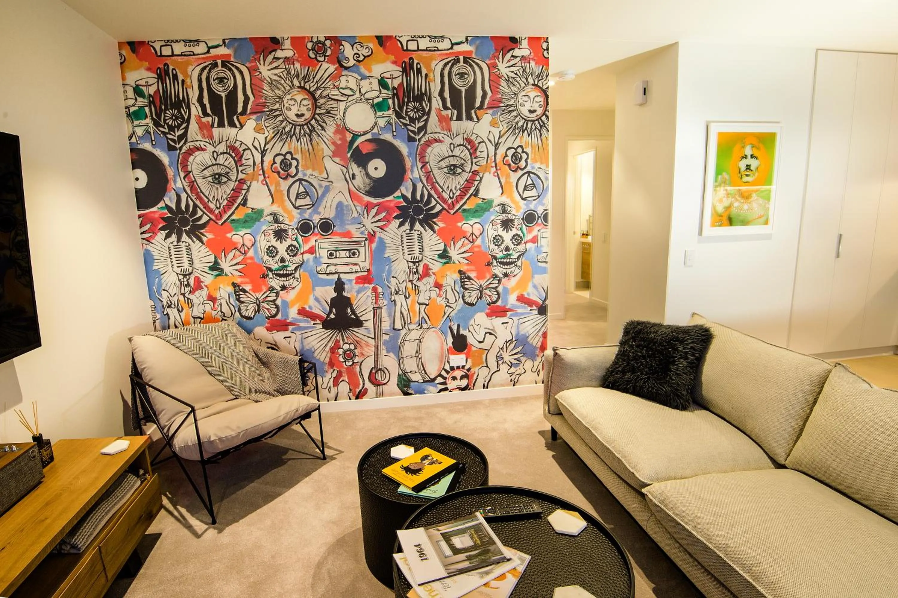 Two-Bedroom Apartment in Funk in the City - Luxury Laneway Apartment with Single Garage