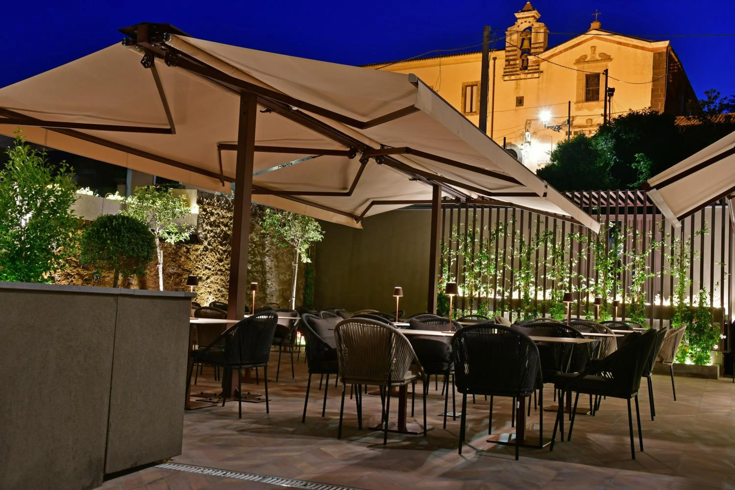 Patio in San Anton Hotel