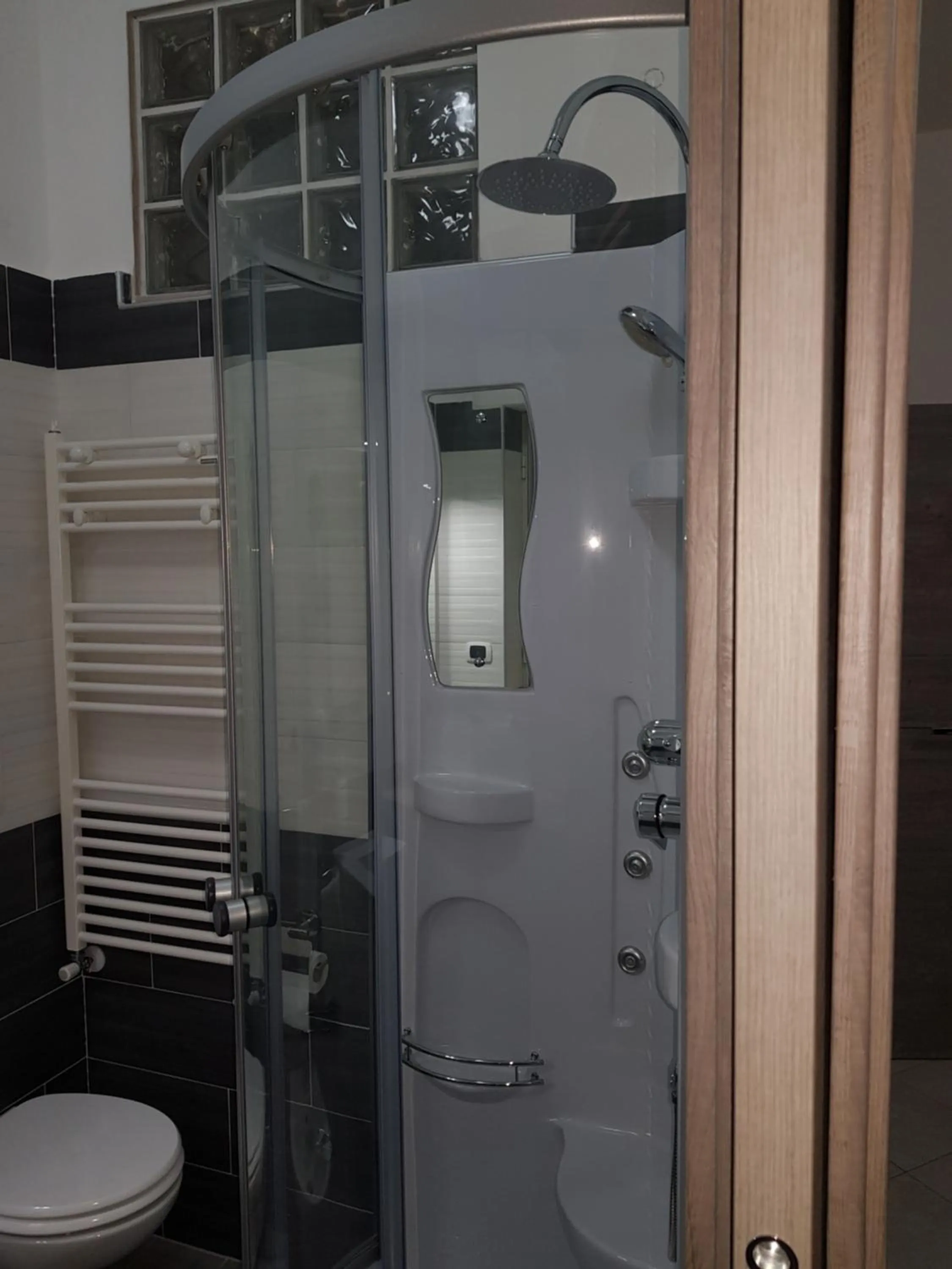 Shower in Holiday B&B