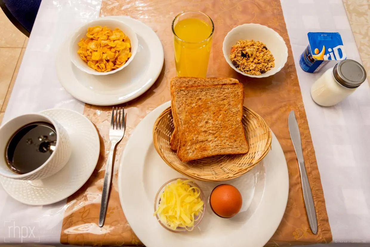 Breakfast in OR Tambo Guest House