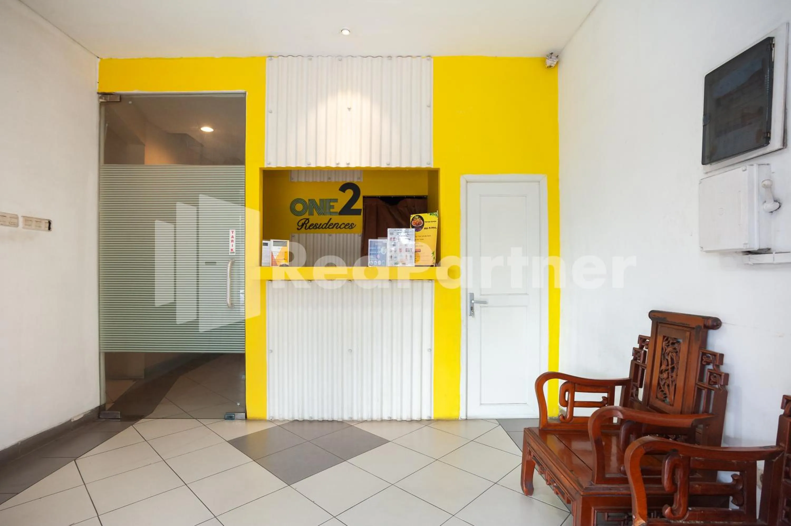 Lobby or reception in One 2 Residence near Slipi Jaya Mall Mitra RedDoorz